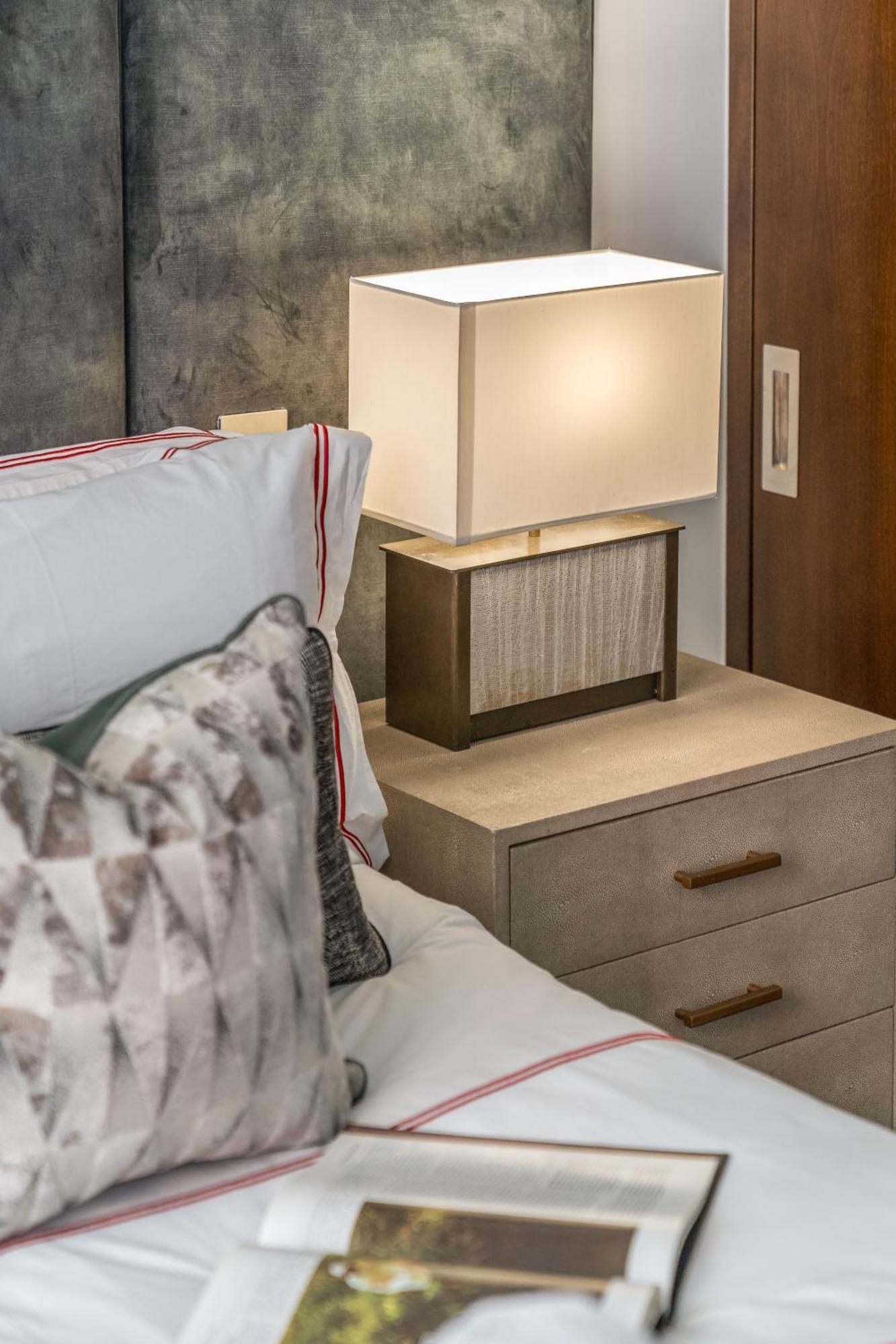 Riverfront Retreat In 2 Bed 2 Bath * Londres