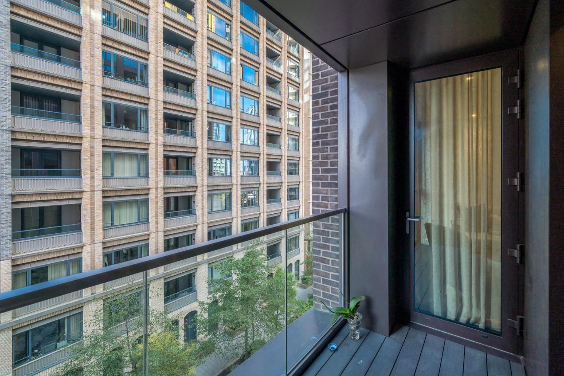 Appartement Riverfront Retreat In 2 Bed 2 Bath *
