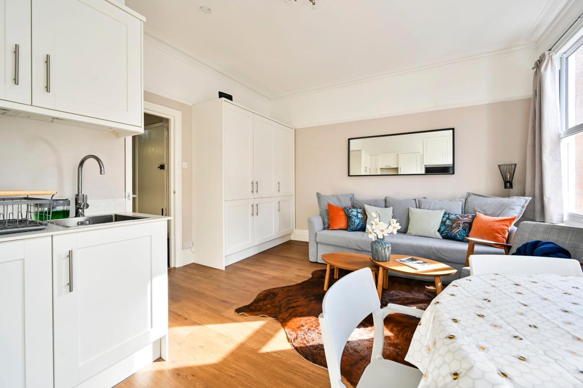 Spacious Bright 2-3 Bed Flat In Fulham By The Thames * Londen