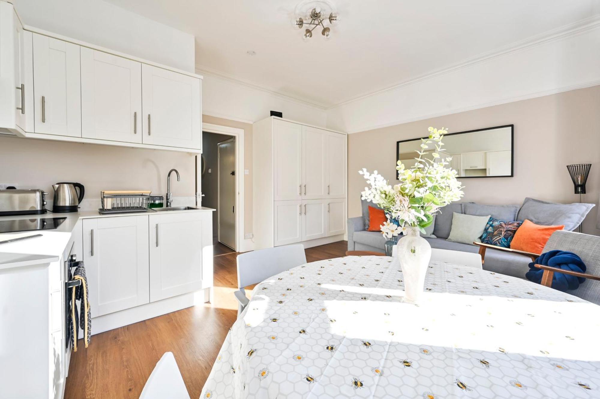 Spacious Bright 2-3 Bed Flat In Fulham By The Thames Appartement Londen