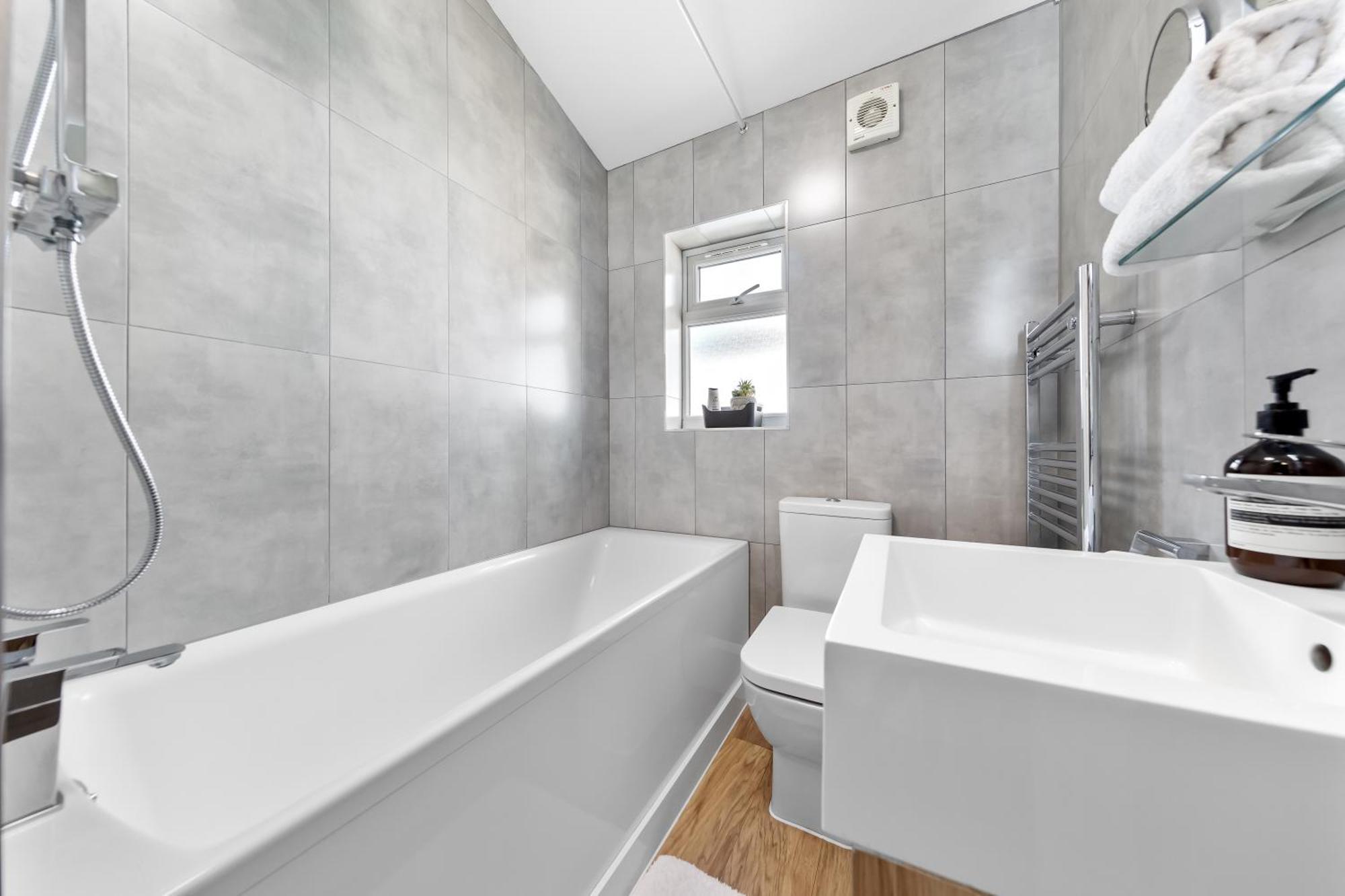 Apartamento Big Ben, 10 Mins To Bridge, 5 Min Croydon, 30 Min Airport *