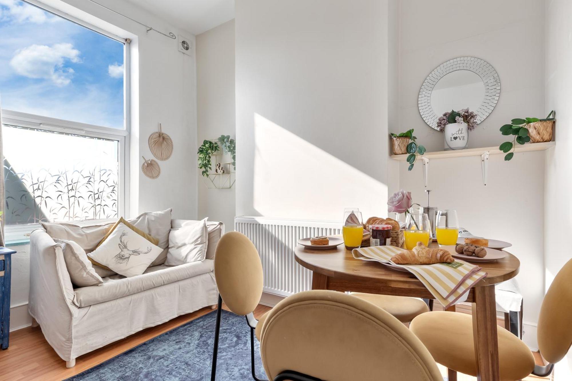 Big Ben, 10 Mins To Bridge, 5 Min Croydon, 30 Min Airport Apartamento Londres