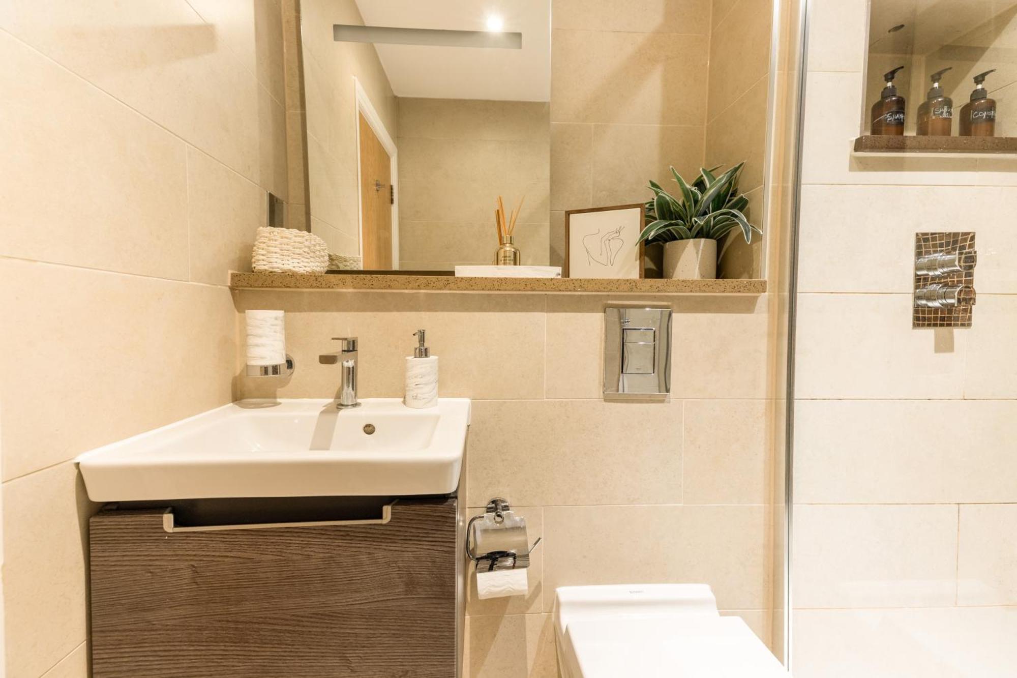 Luxury In Near Big Ben, Buckingham Palace And Eye Londres