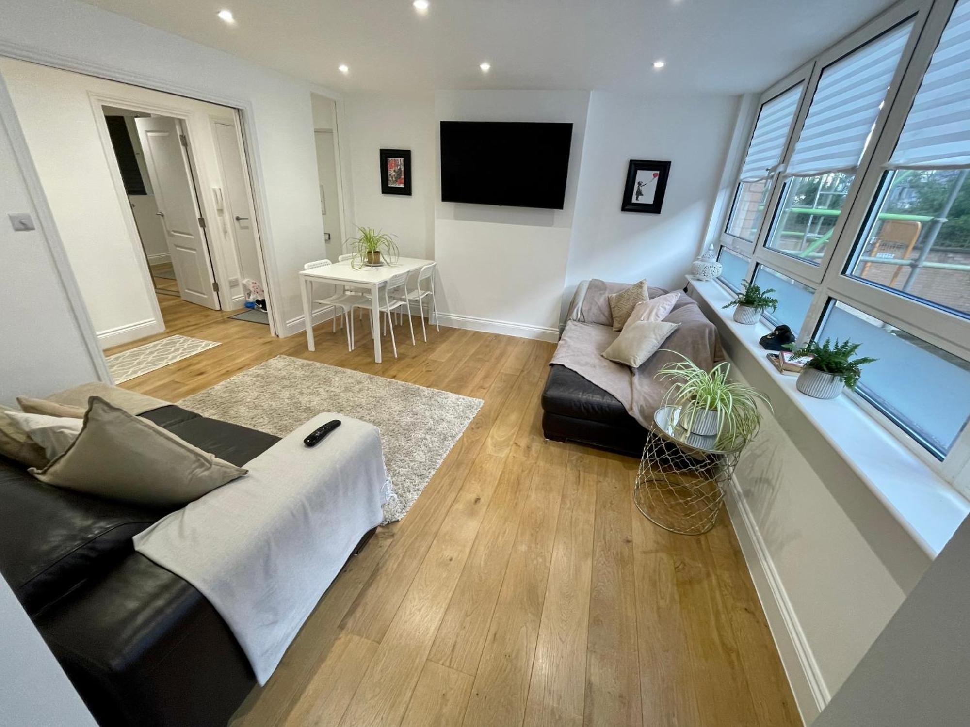 Newley Refurbished 2-bed Only Minutes From London's Attractions Apartamento Londres