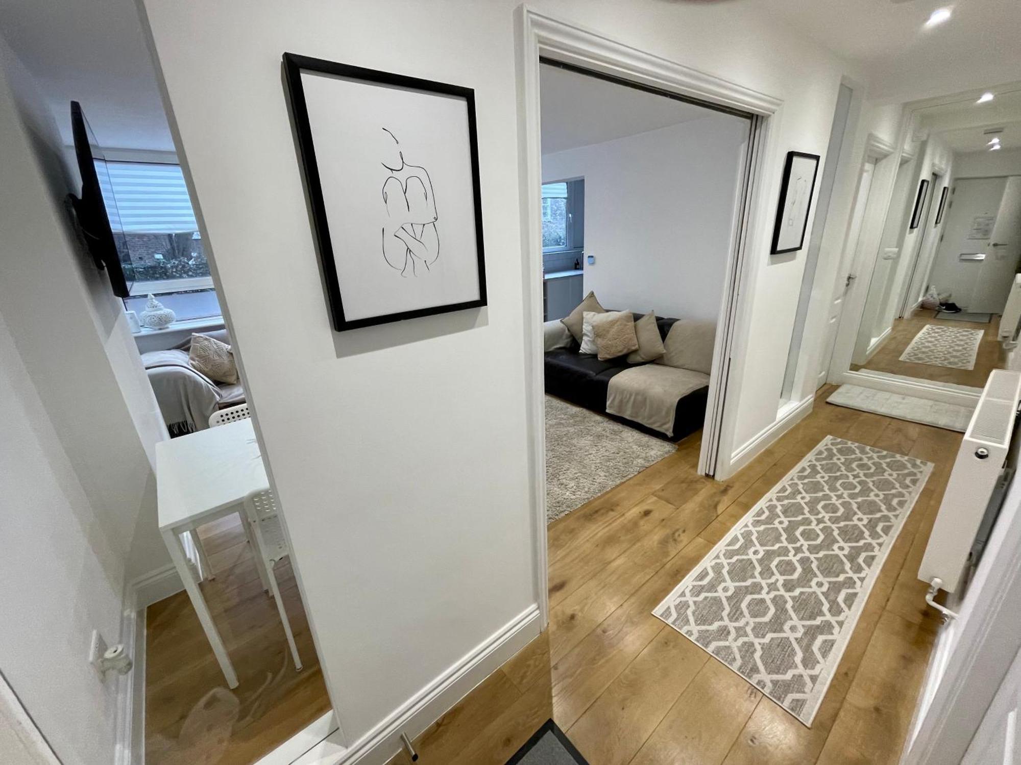 Newley Refurbished 2-bed Only Minutes From London's Attractions * Londres