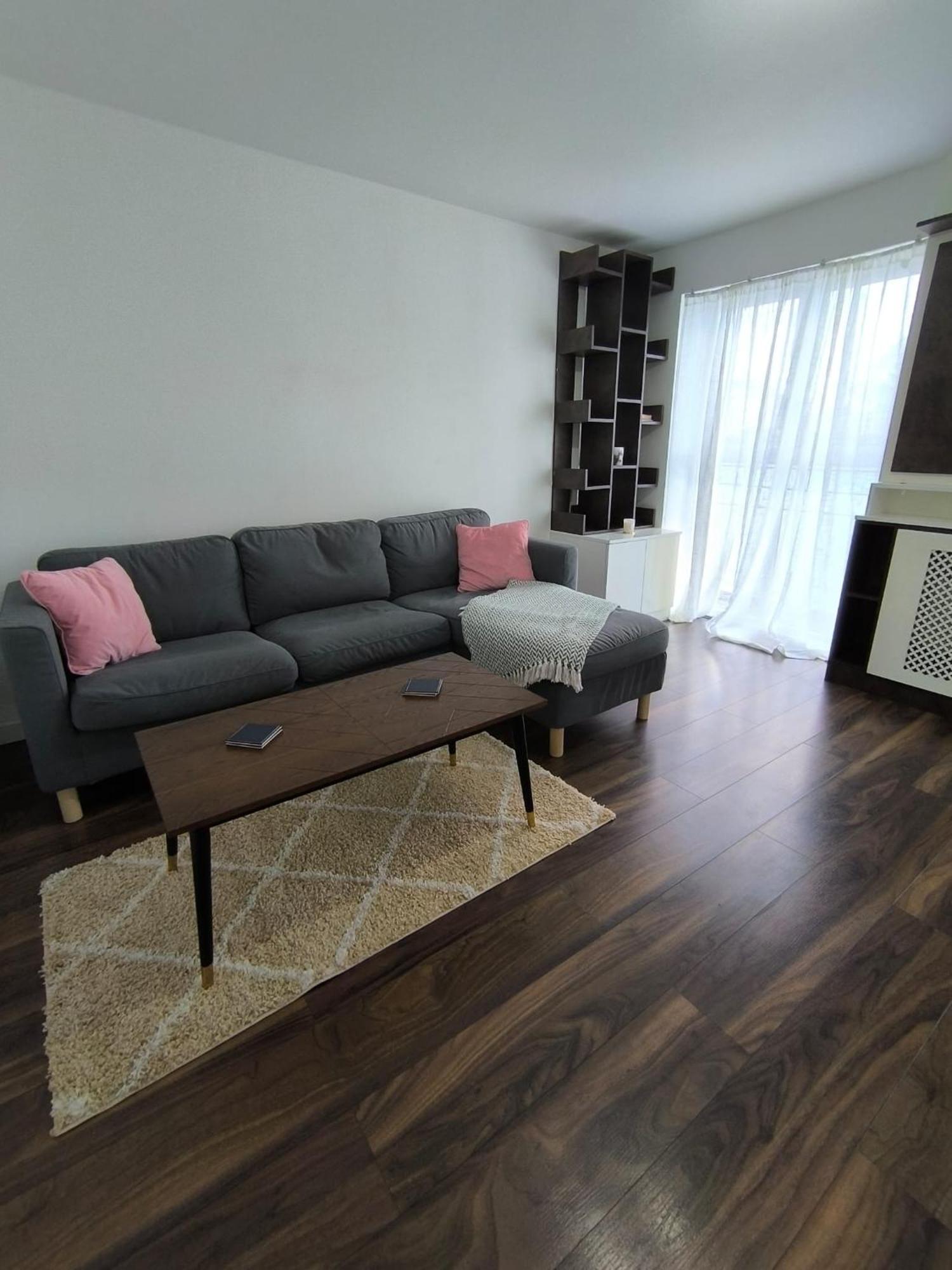 Apartment Excel O2 Arena - With River View London