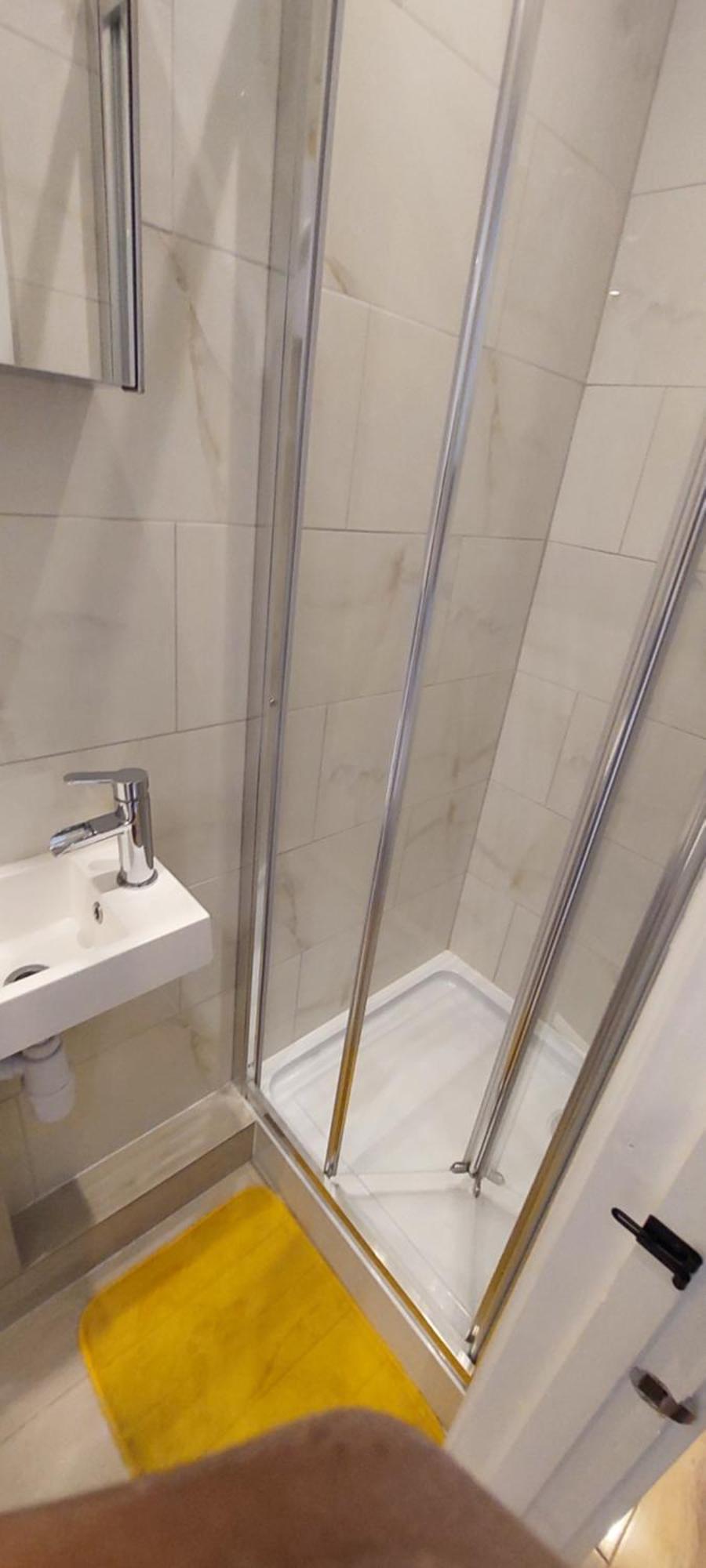 Chandos - 4 Bedroom House - 20 Mins To Centre Hébergement de vacances