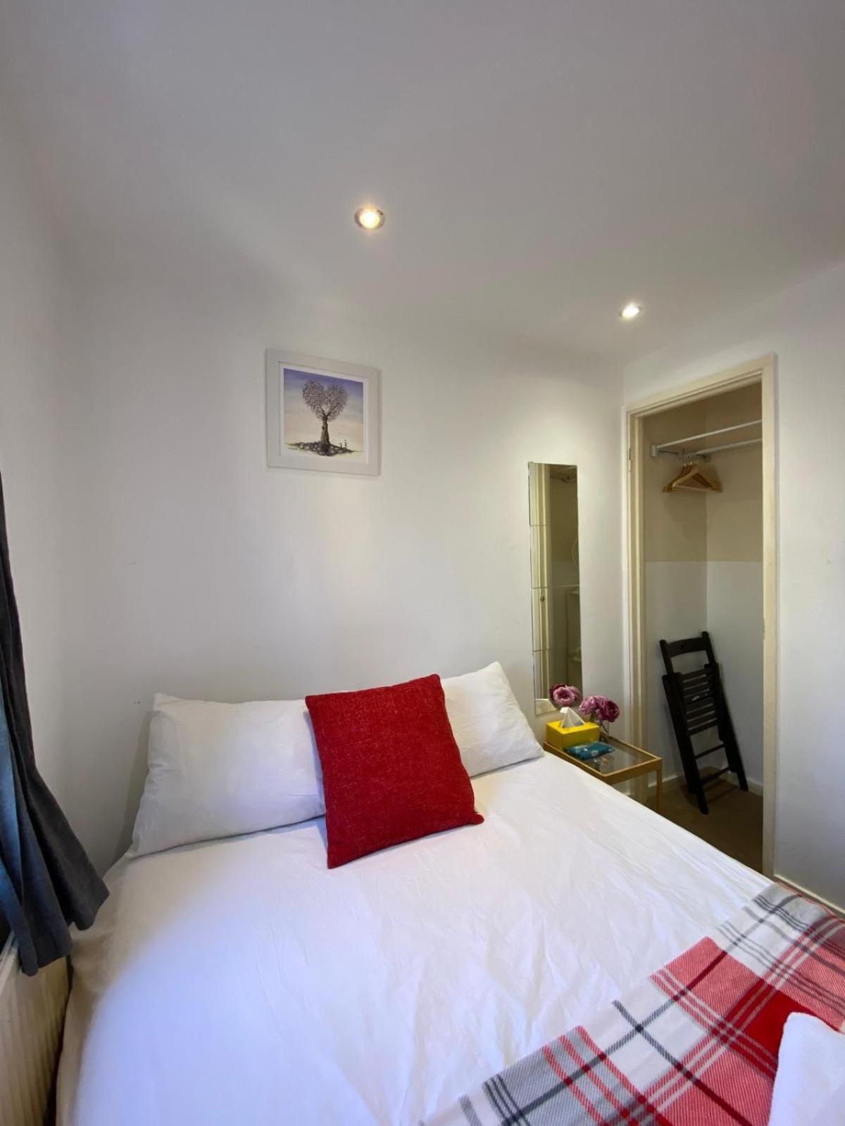 Comfy Bedrooms Near Euston Station - 1 Exmouth *