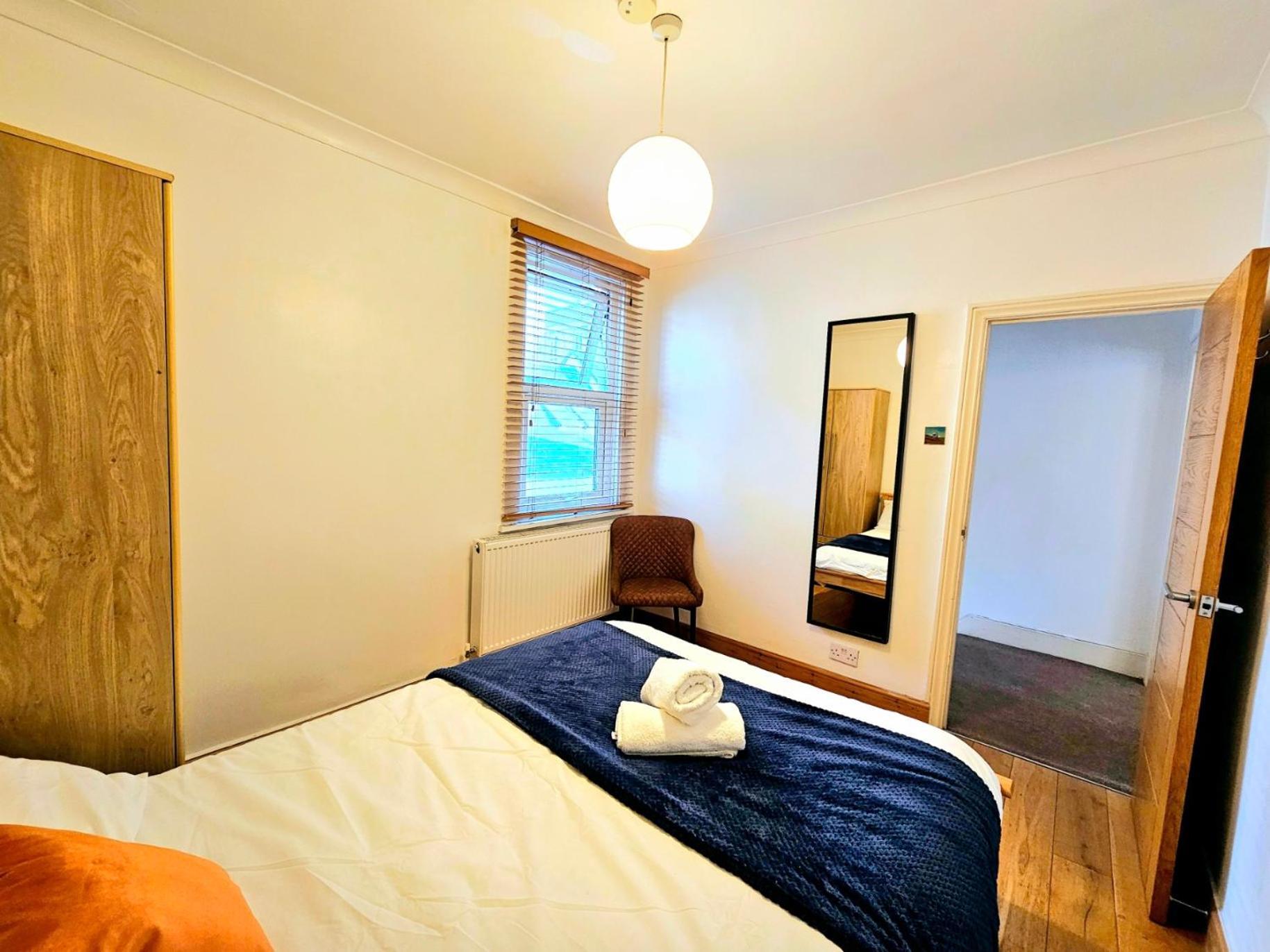 4 Bedroom, 3 Bathroom Private House In London, 3 Minutes Walk To Edgware Road Station Londres