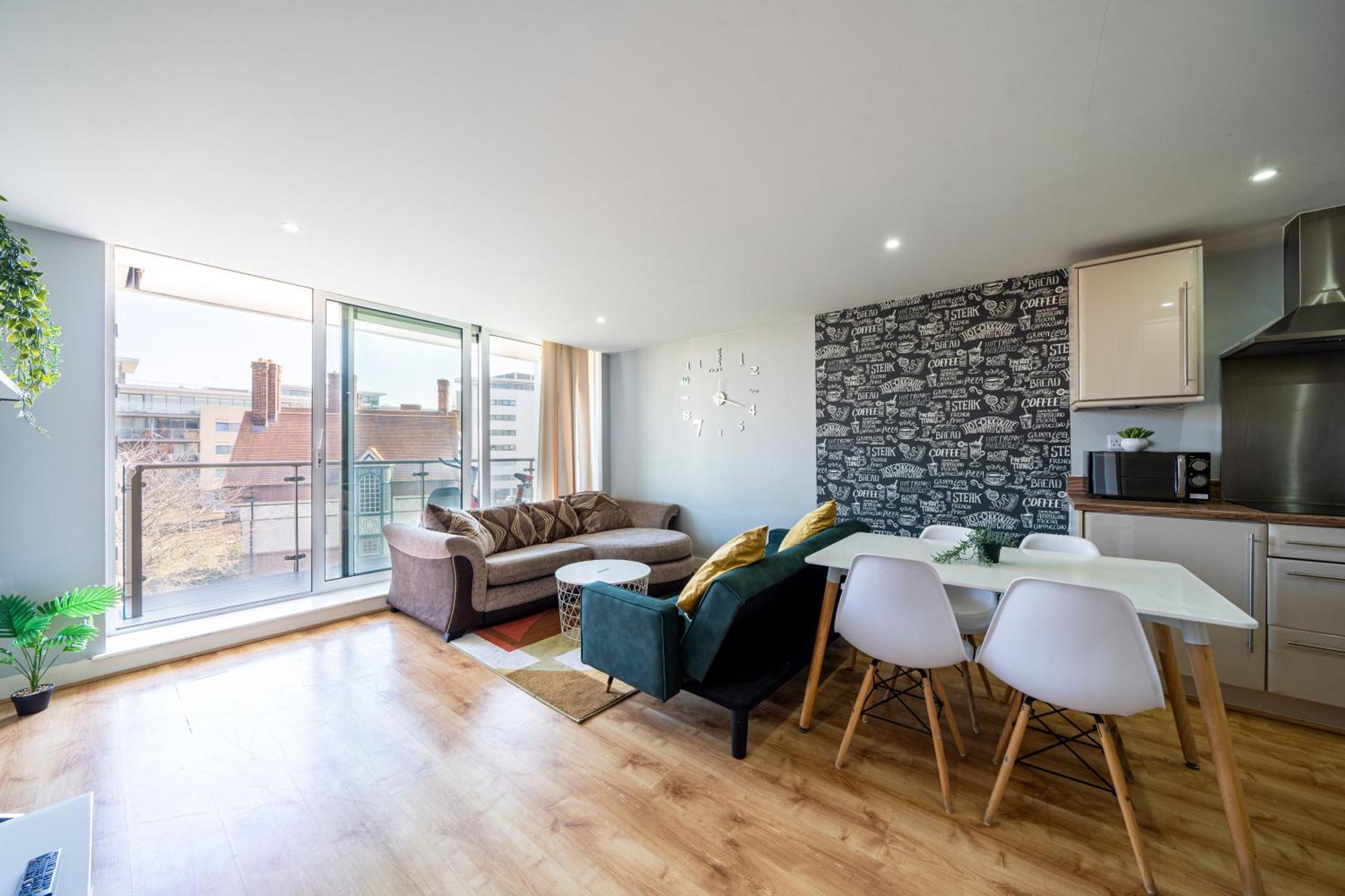 Apartamento Chic Lakeside W Free Parking Near Excel *