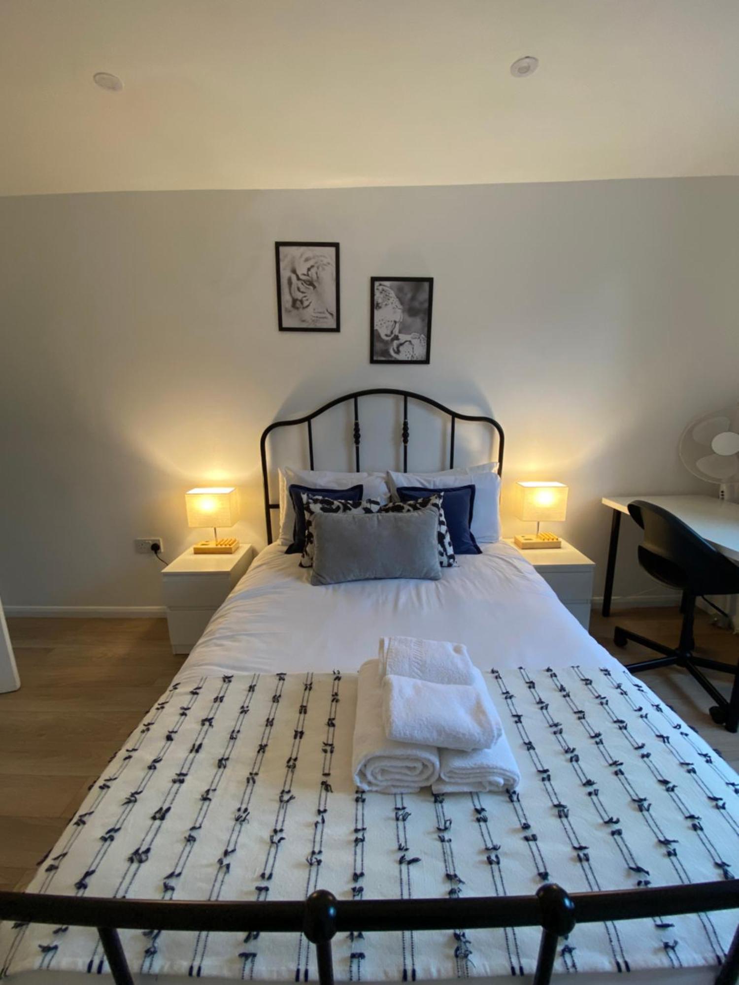 2-bed Flat On The Lively Old Compton St - Soho! Londres