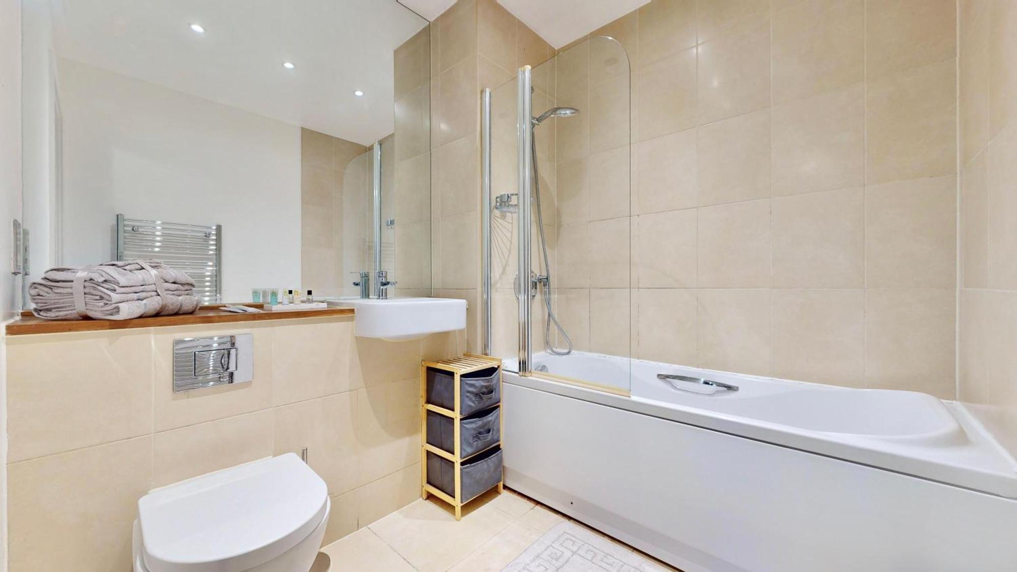 Spacious And Comfortable Long-term Near O2 Arena, Westfield, Stadium, Ideal For Business Or Leisure Appartement