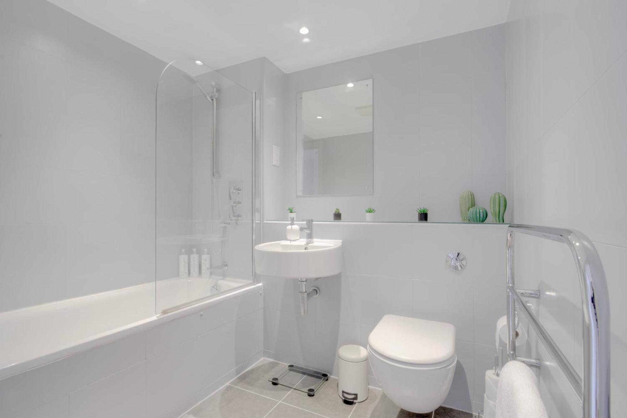 Cozy 1-bed Flat With Gym Access & Charming Vibe Londres