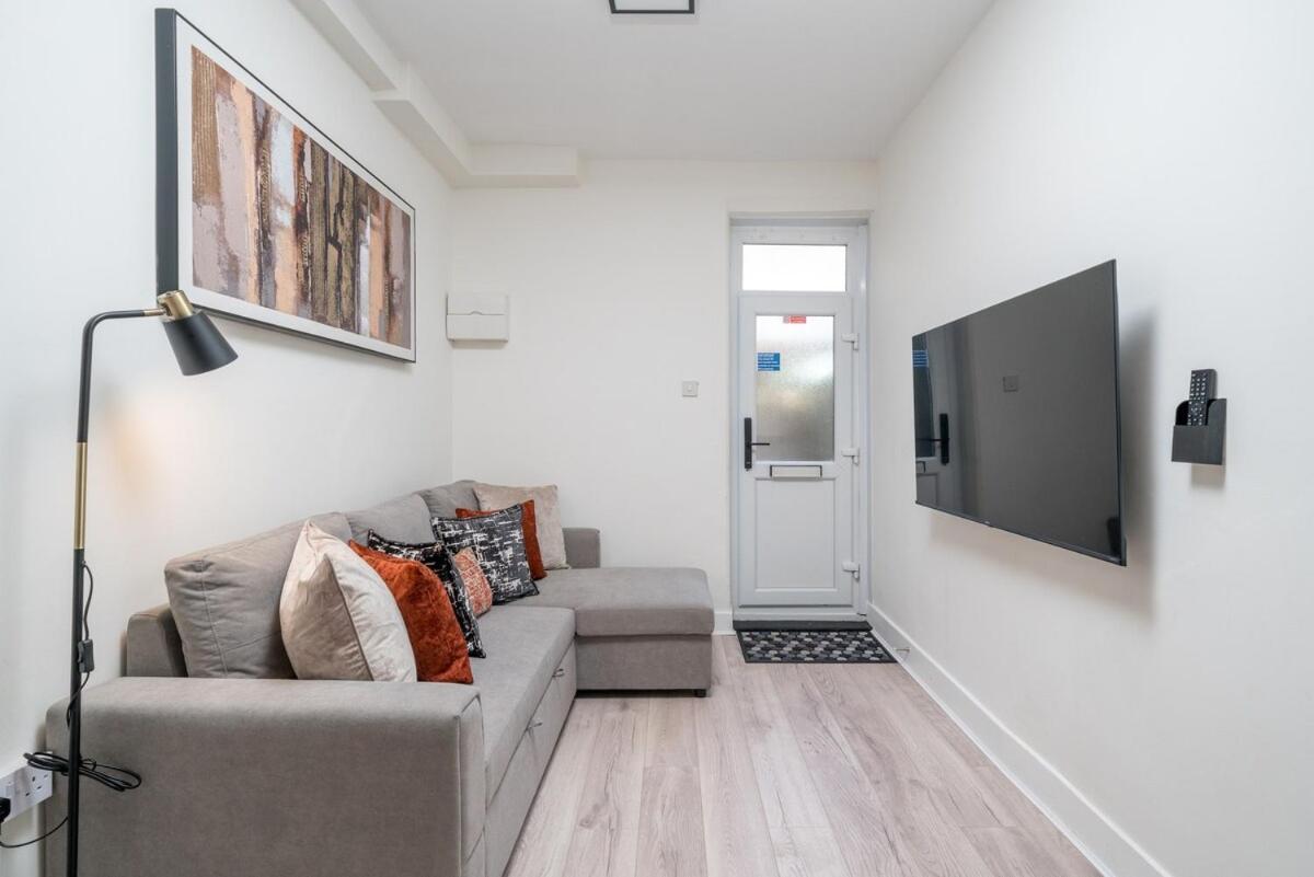 Appartement Spacious 2bed Flat Free Parking And Garden