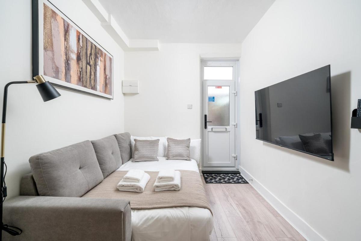 Spacious 2bed Flat Free Parking And Garden Appartement Londres