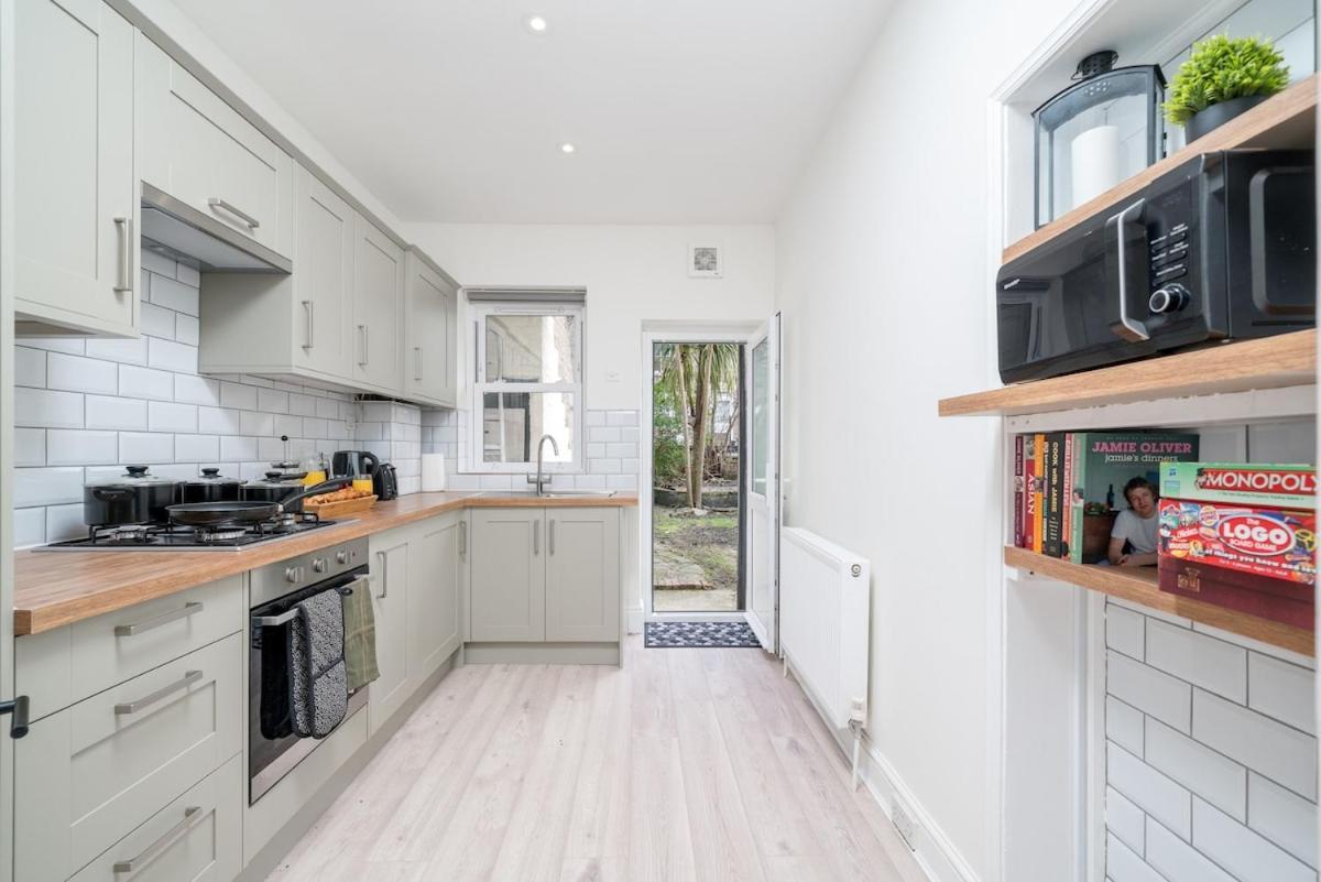 Appartement Spacious 2bed Flat Free Parking And Garden