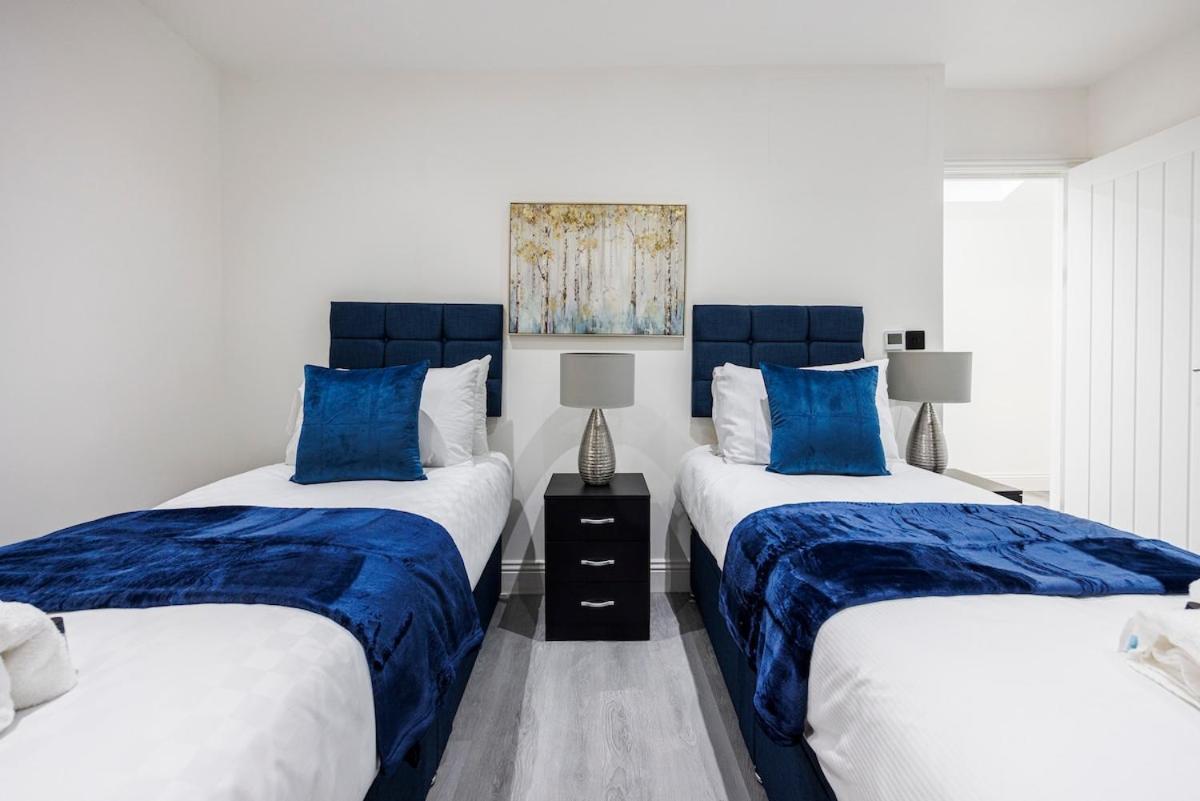 2 Bedroom Ground Floor In East Dulwich , Leisure , Ideal For Long Weekly & Monthly Offers * Londen