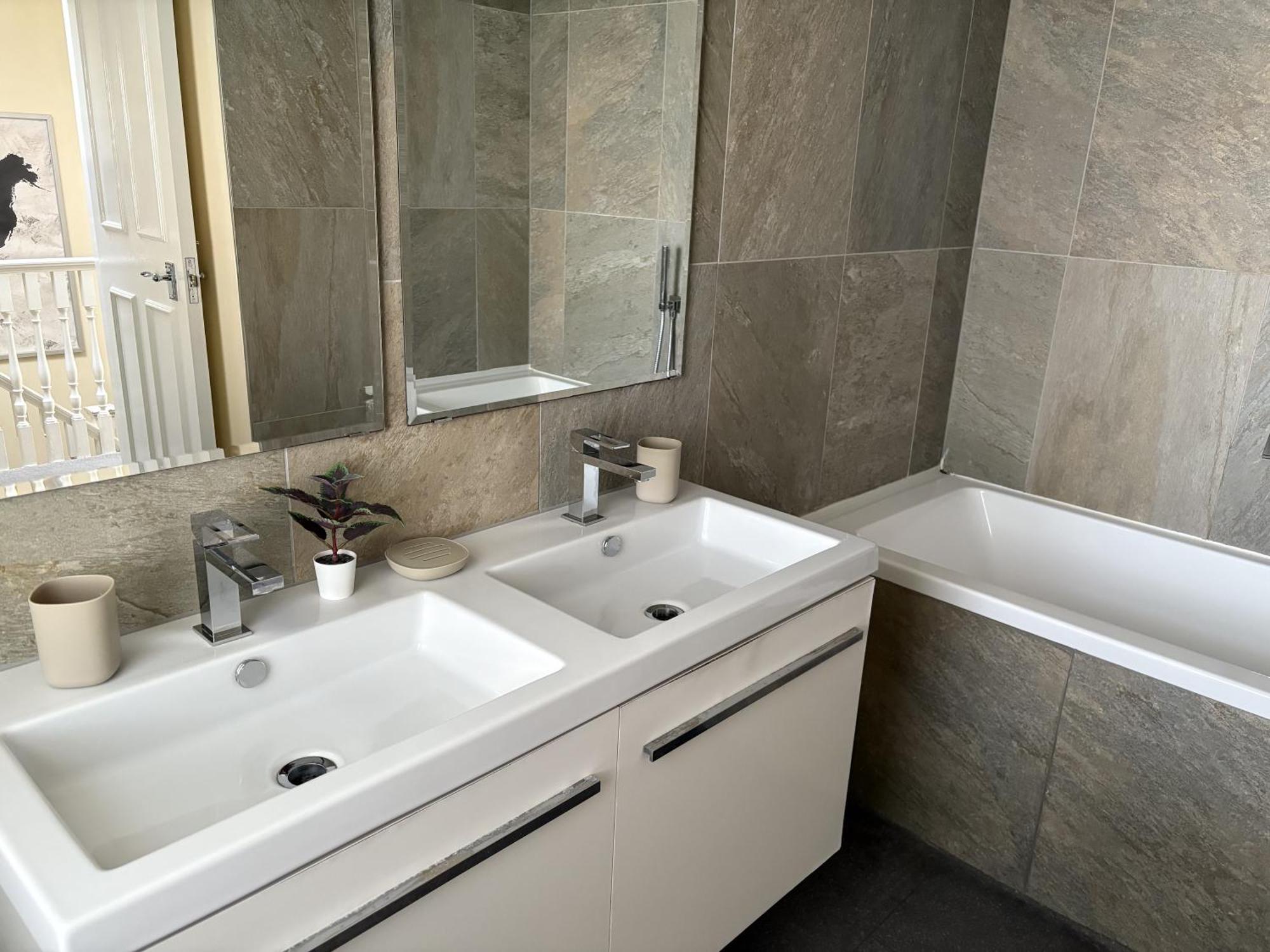 5 Bedroom 4 Bathroom 1 Reception House In Marylebone W1 * Londen