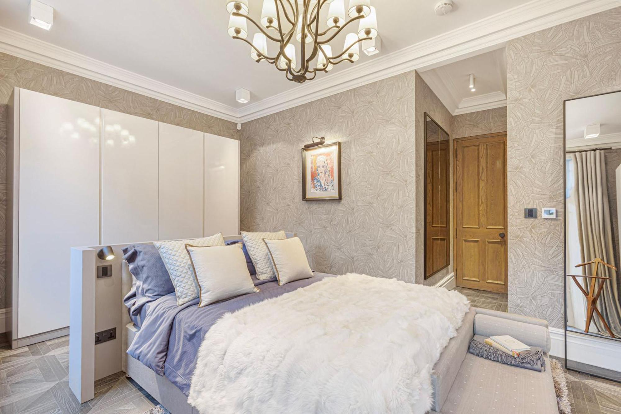 37 Cadogan Place Exquisite Maisonette Hébergement de vacances *