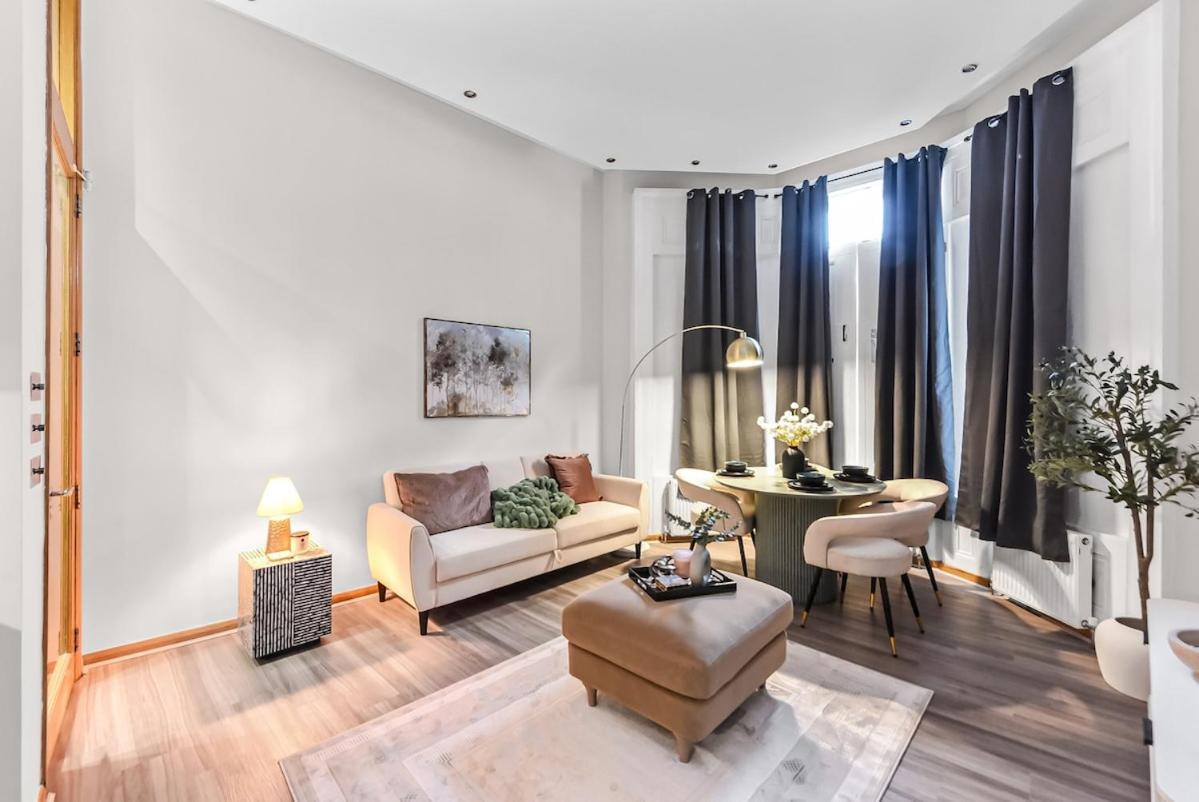 Lux Sleep 4 Flat In Earls Court * Londres