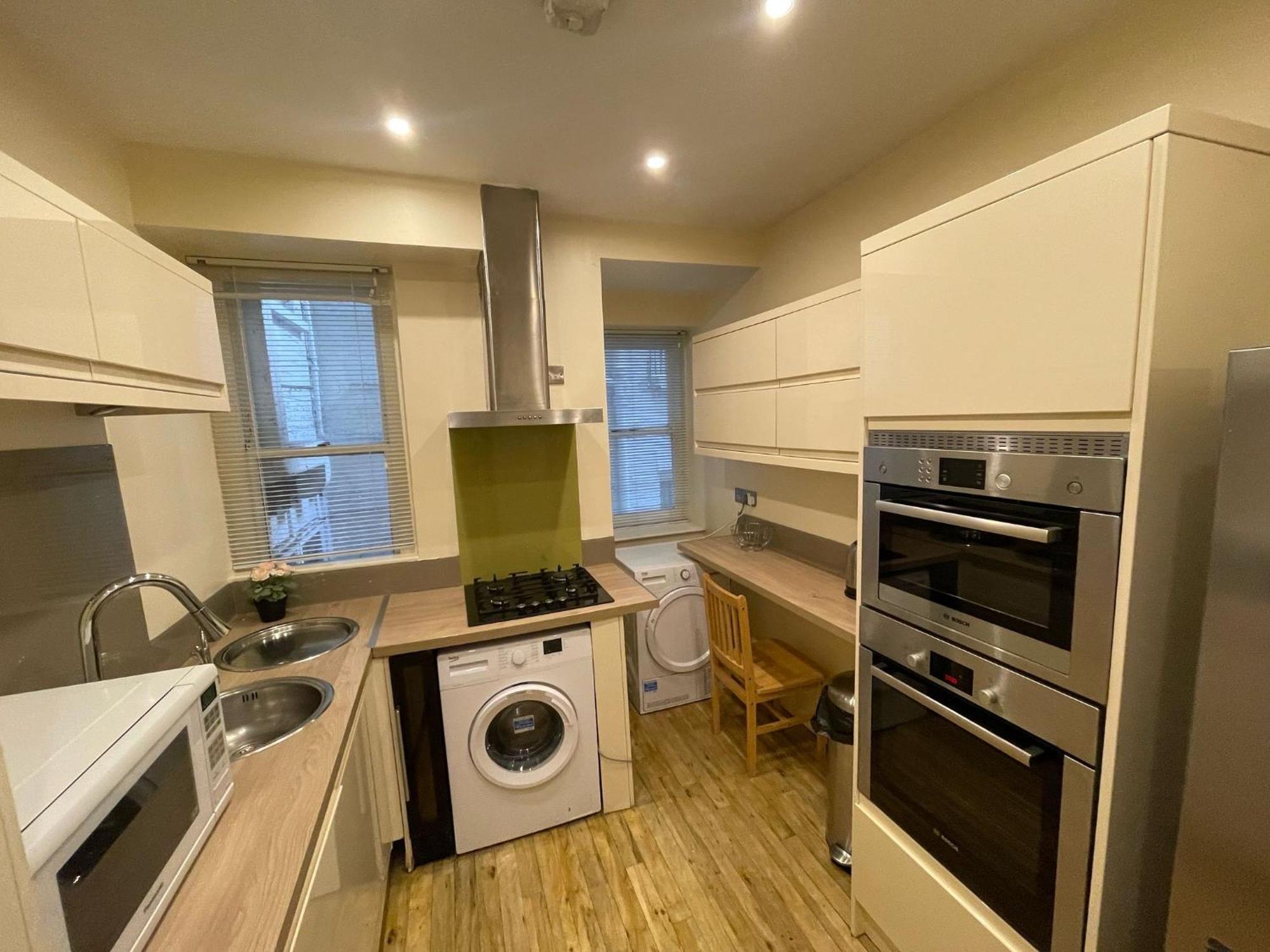 Appartement 5 Bedroom 4 Bathroom 1 Reception House In Marylebone W1 Londen