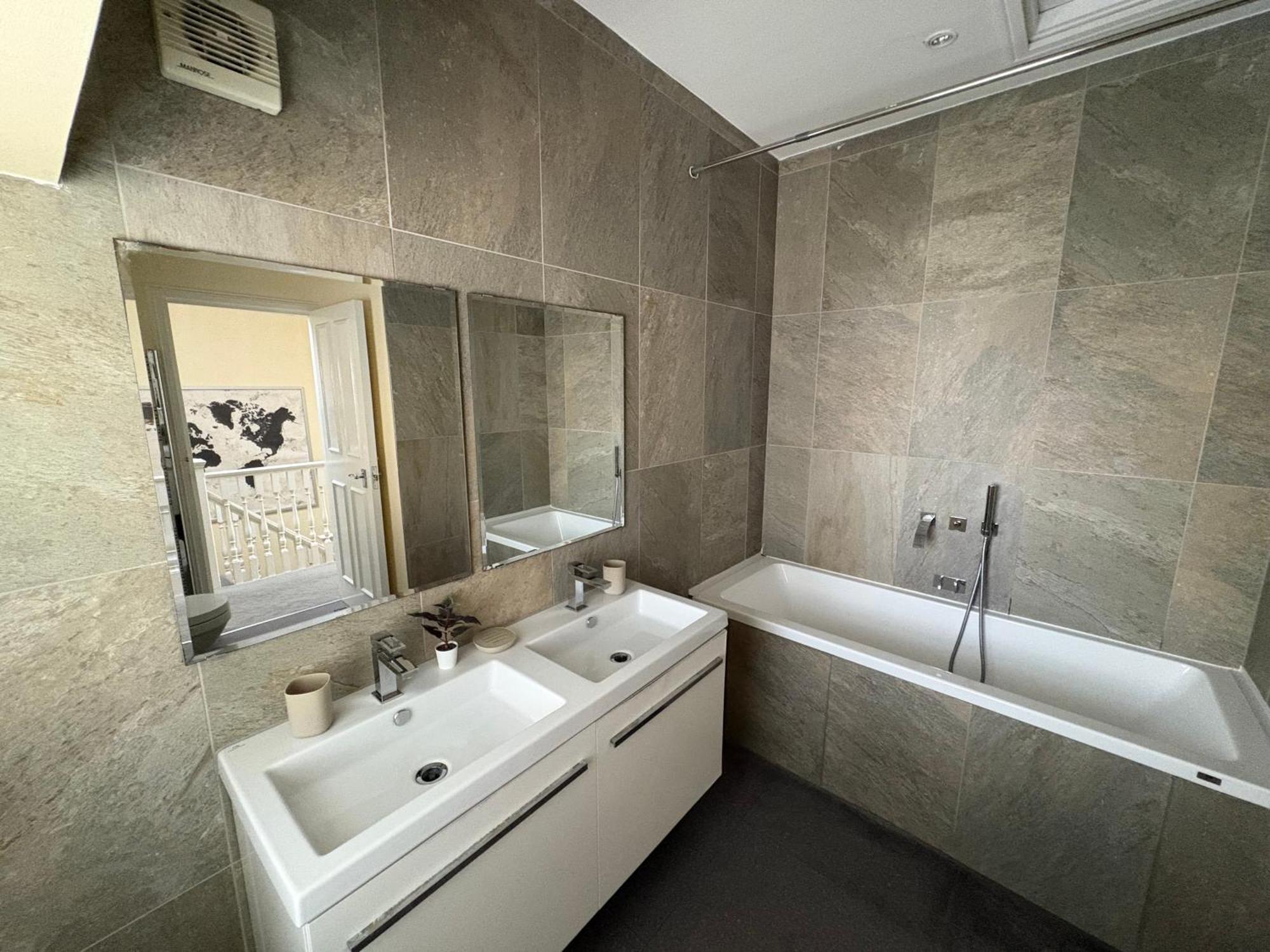 5 Bedroom 4 Bathroom 1 Reception House In Marylebone W1 * Londen