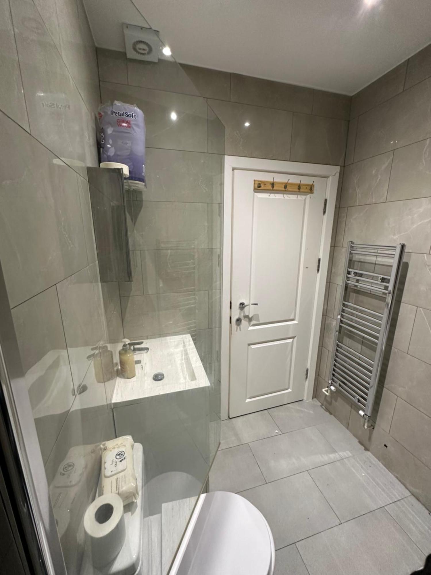 Séjour chez l'habitant En Suits Room With Your Own Bathroom And Toilet *