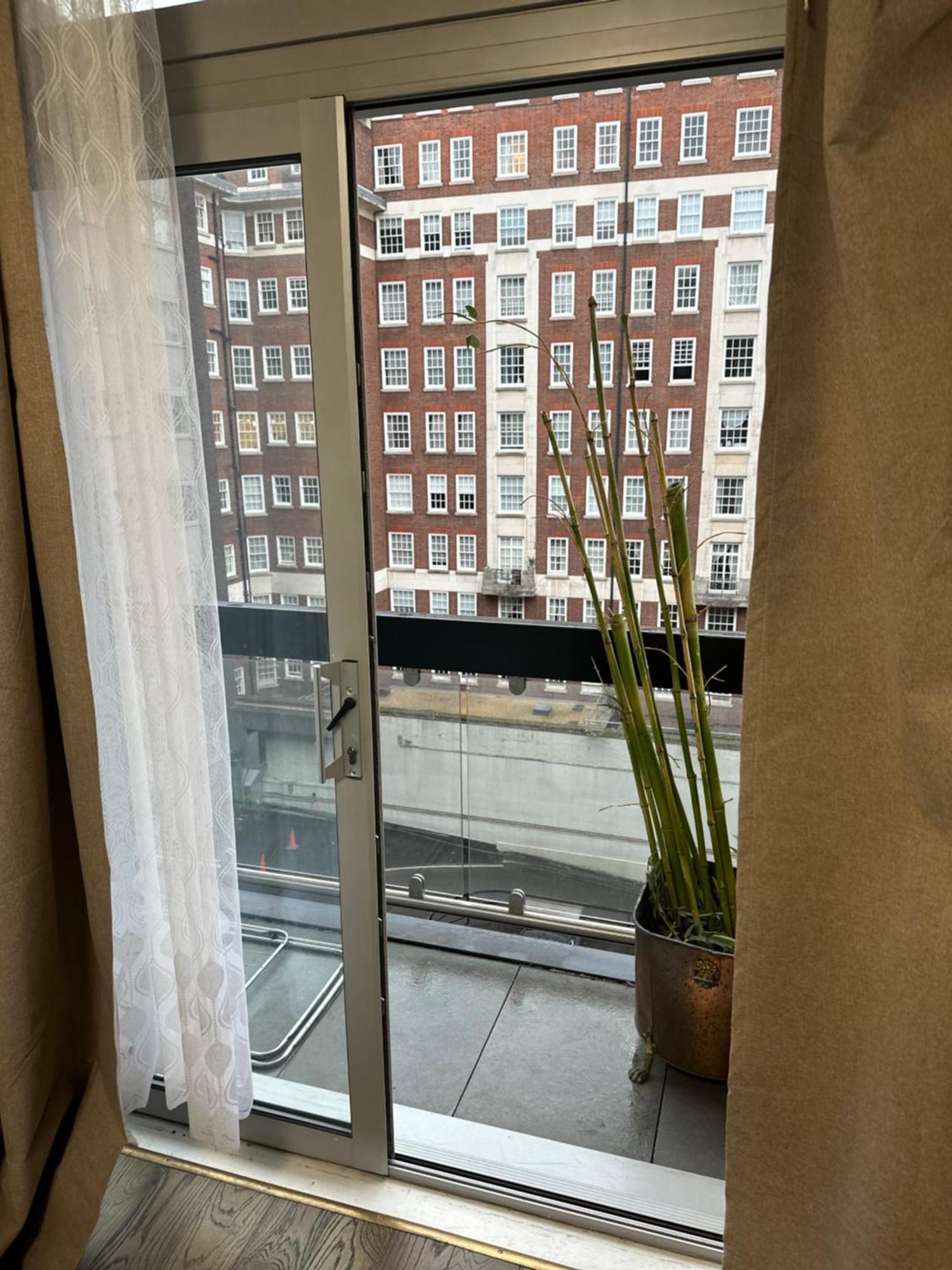 Lux 2 Bed In Portman Square Londres