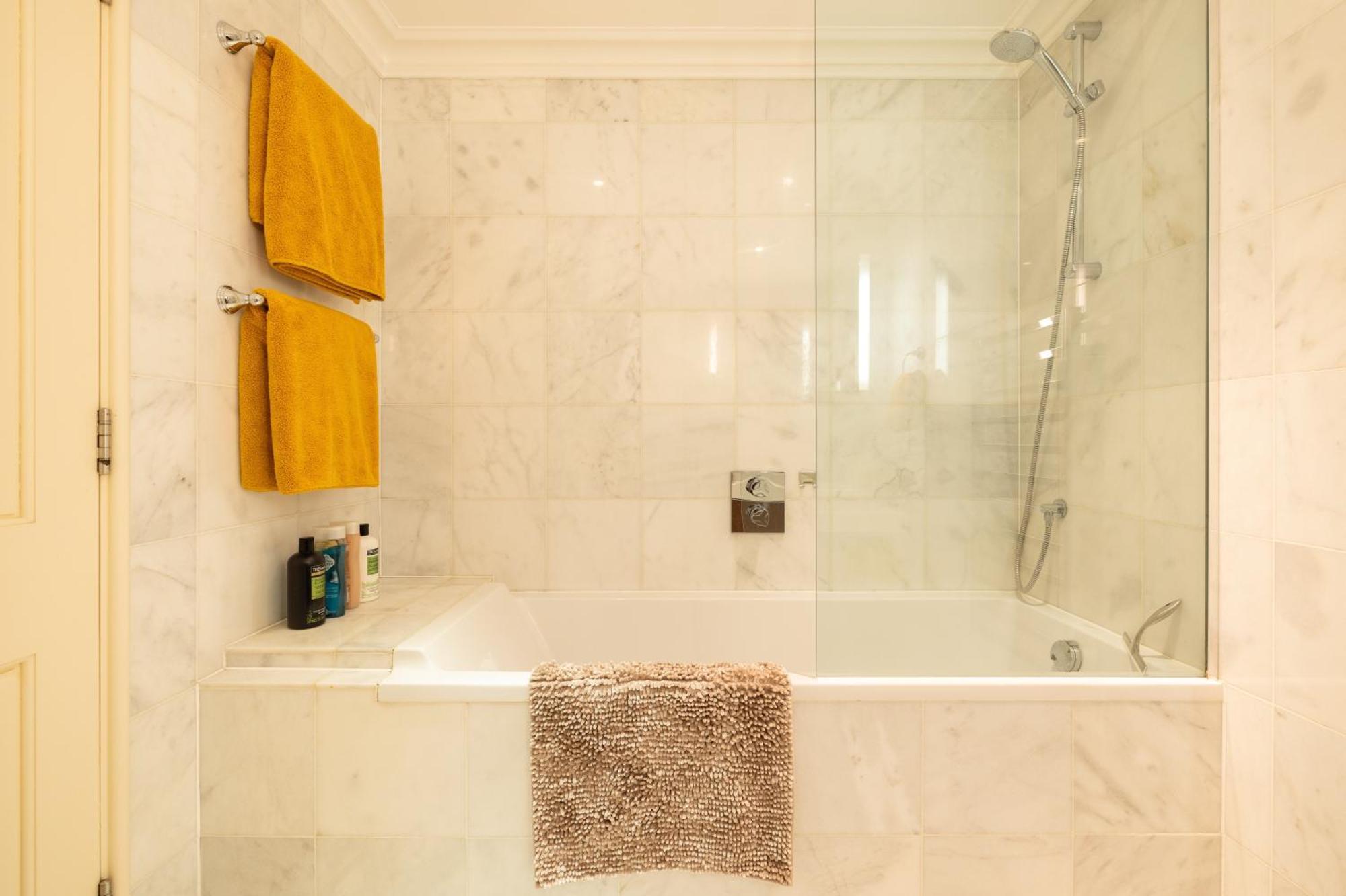 Large 4-bed 8-guests W Patio 1841 House Paddington Appartement Londres