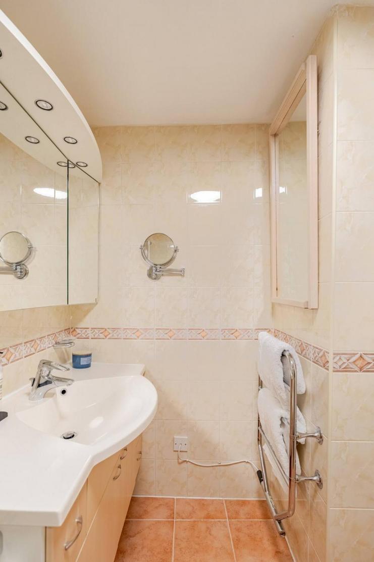 Floor Luxury Penthouse - Sleeps 6 * Londen