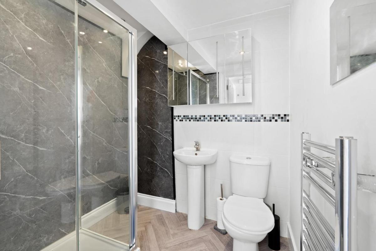 Canary Wharf - Contractors - 4 Bed * Londres