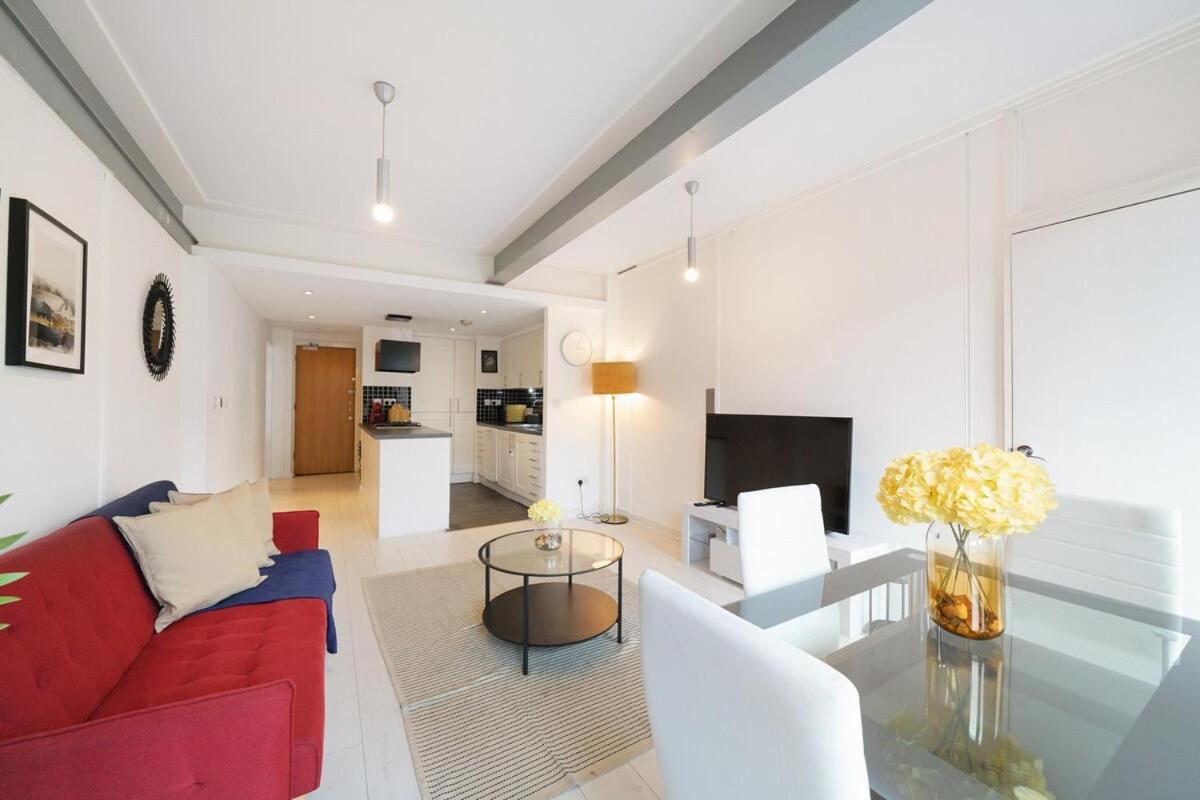 Appartement Modern 2-bed With Balcony In Stratford *