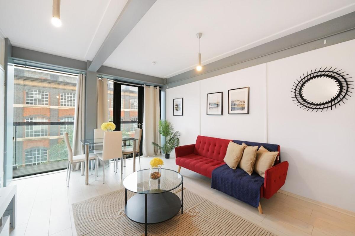 Appartement Modern 2-bed With Balcony In Stratford Londres