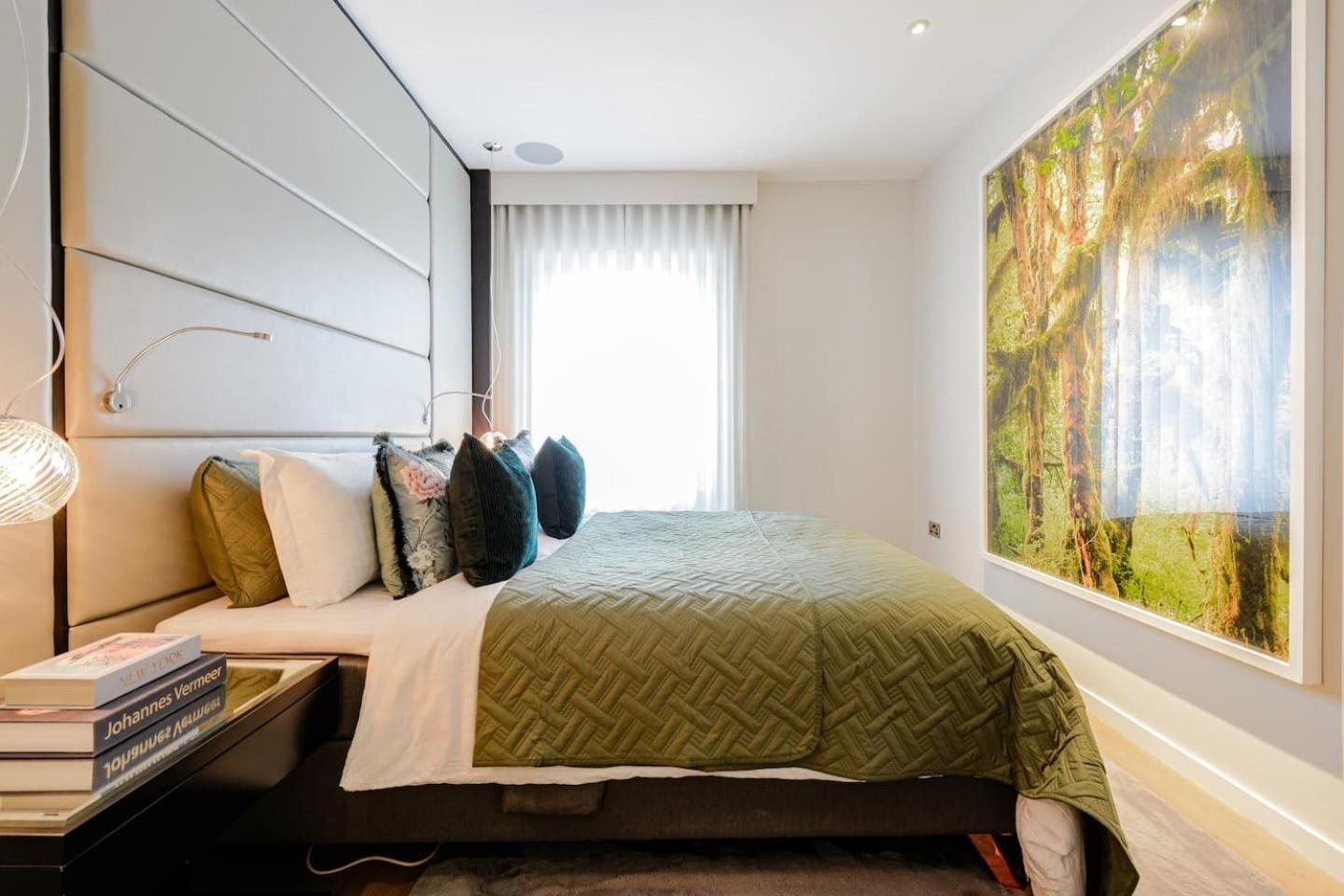 Award Winning Interior Designed Luxurious Mews In Knightsbridge Hébergement de vacances Londres