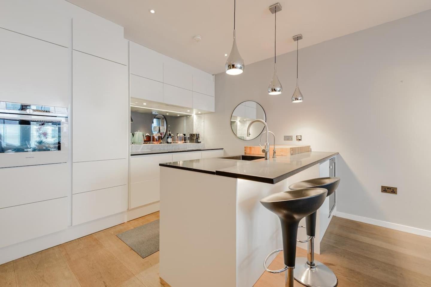 Award Winning Interior Designed Luxurious Mews In Knightsbridge * Londres