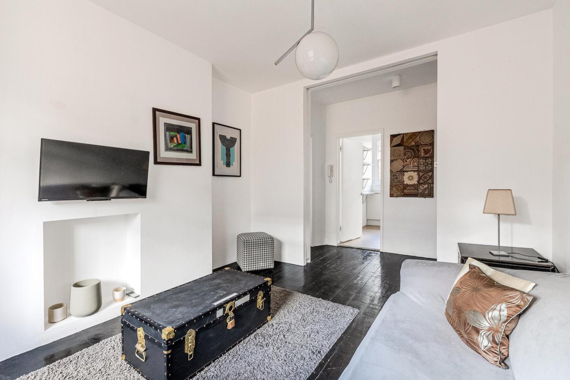 Covent Garden Gem - Charming 1 Bedroom Flat *