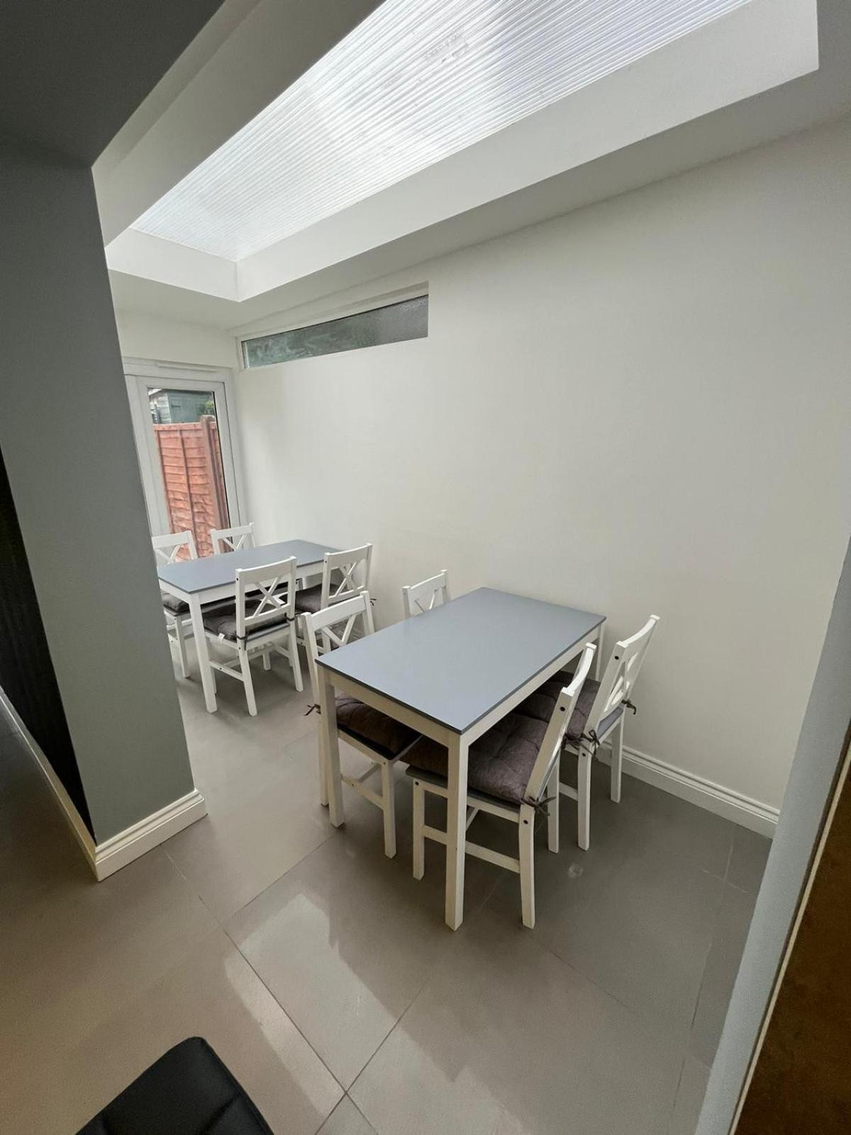 Apartamento 7 Bedroom, 3 Bathrooms, Garden, 20 Mins To Centre *