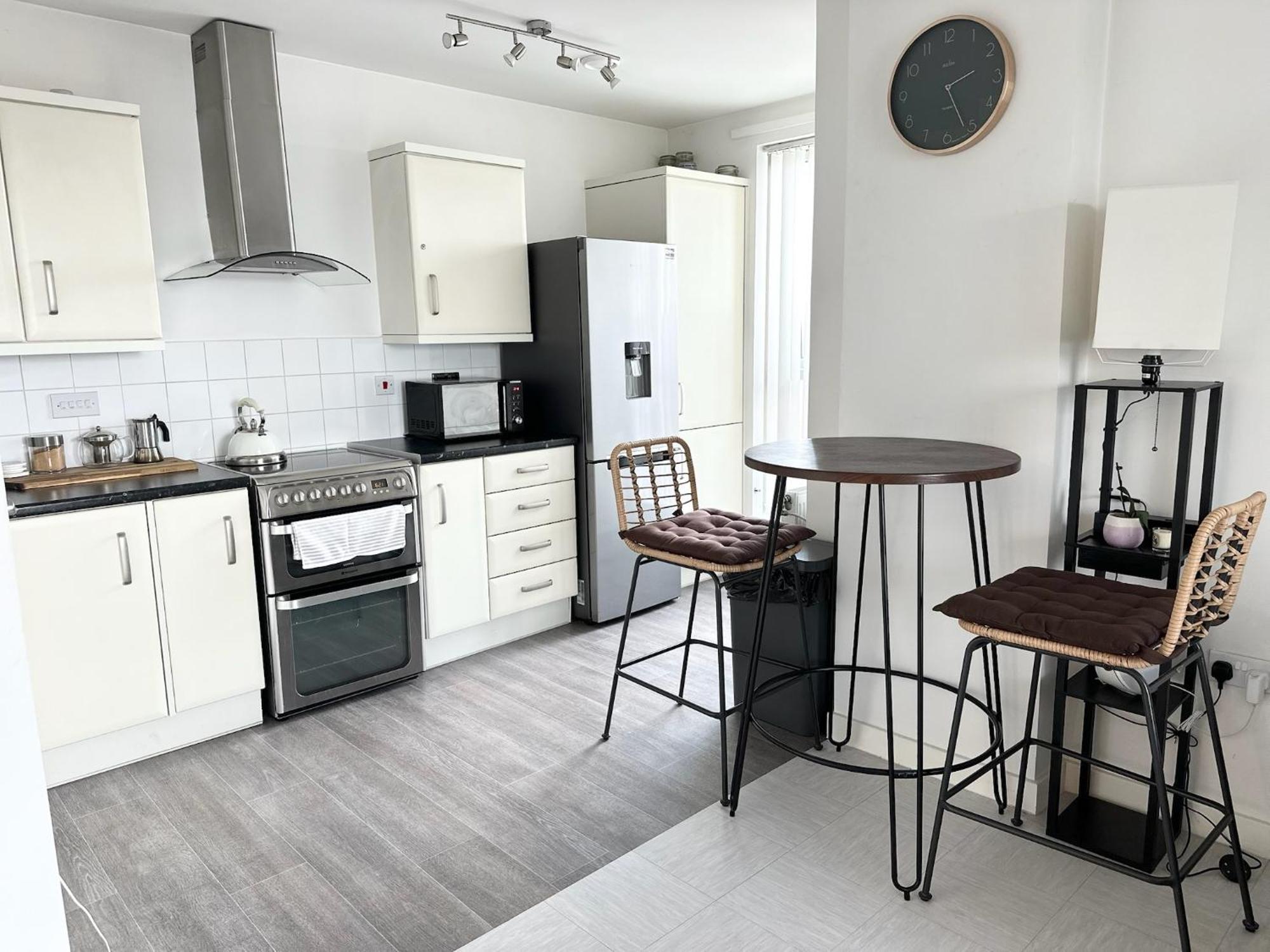 Brixtons Stylish Cove With Balcony Londres