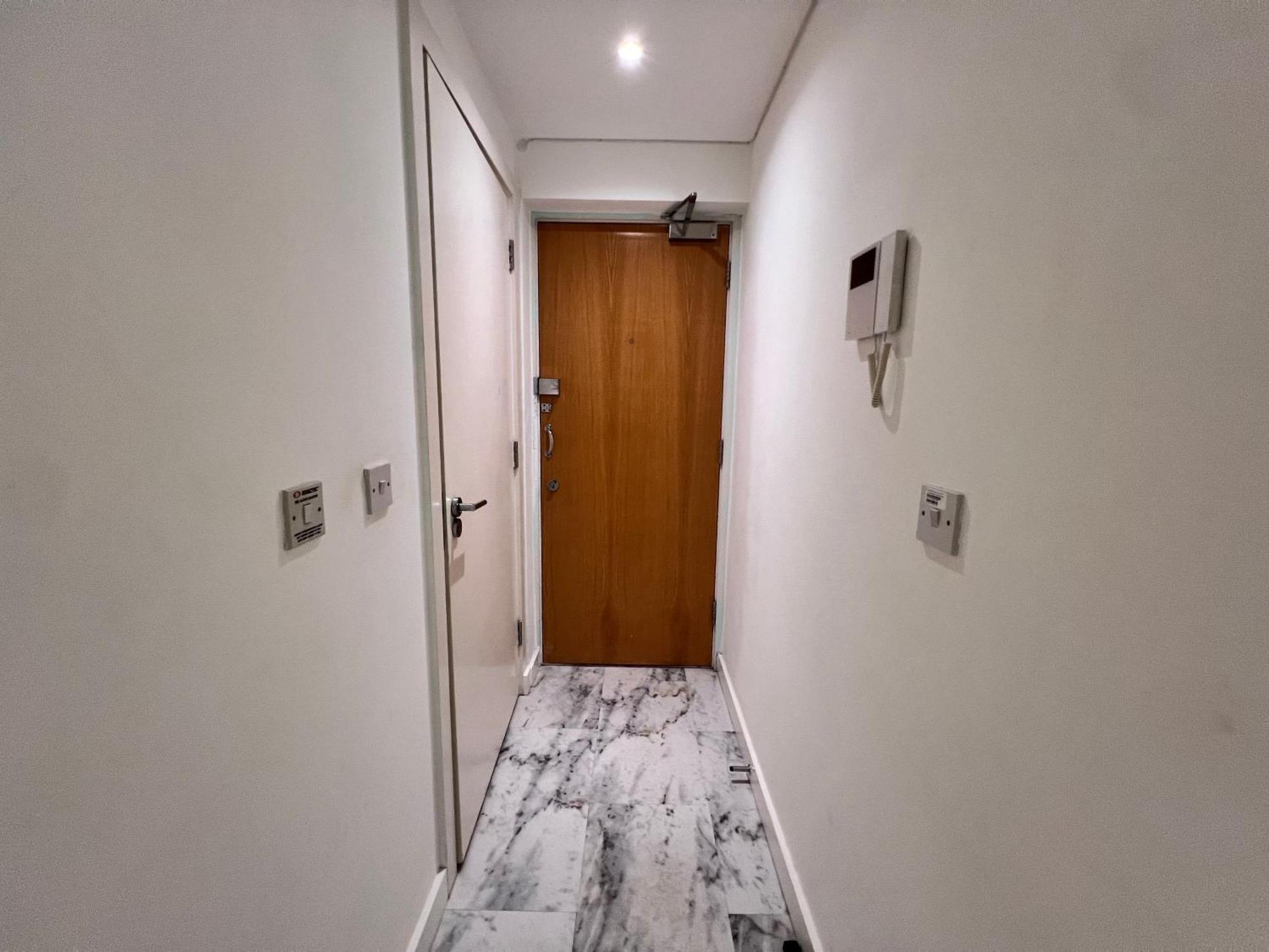 Deluxe Entire With 2x Bedrooms, 2x Bathrooms And A Big Living In The Olympic Park And Westfield At Stratford Appart hôtel *