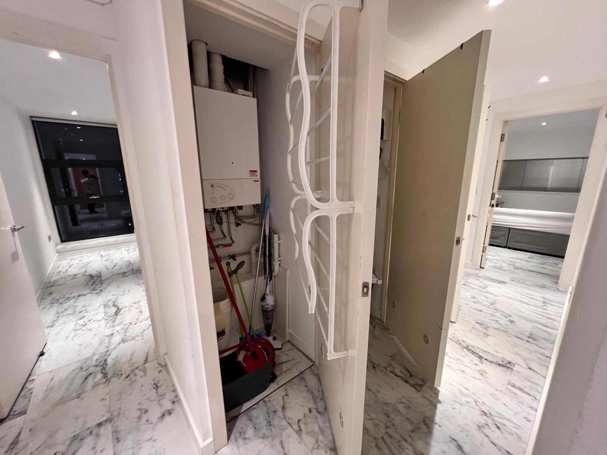 Deluxe Entire With 2x Bedrooms, 2x Bathrooms And A Big Living In The Olympic Park And Westfield At Stratford Appart hôtel