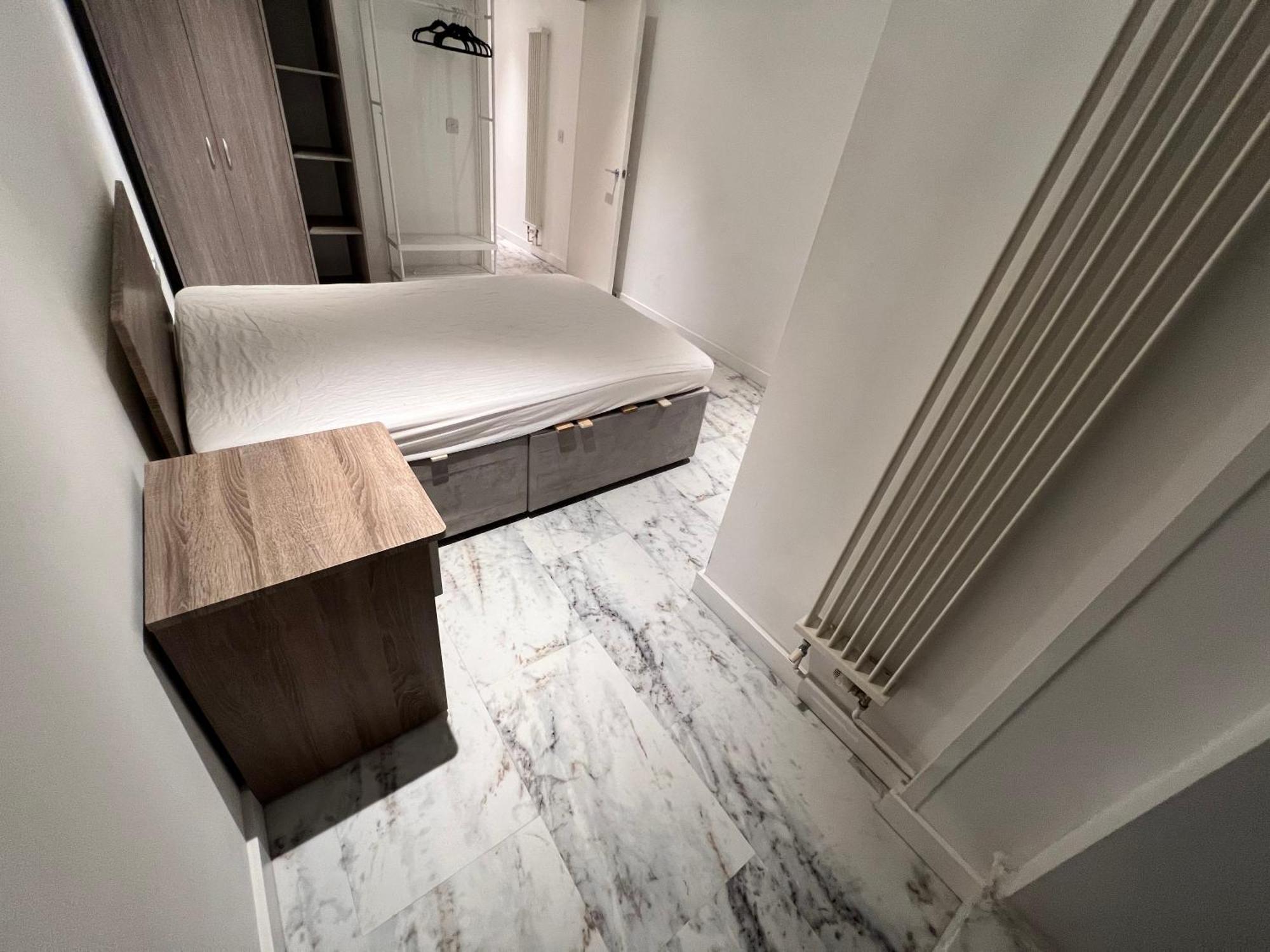 Deluxe Entire With 2x Bedrooms, 2x Bathrooms And A Big Living In The Olympic Park And Westfield At Stratford Appart hôtel Londres