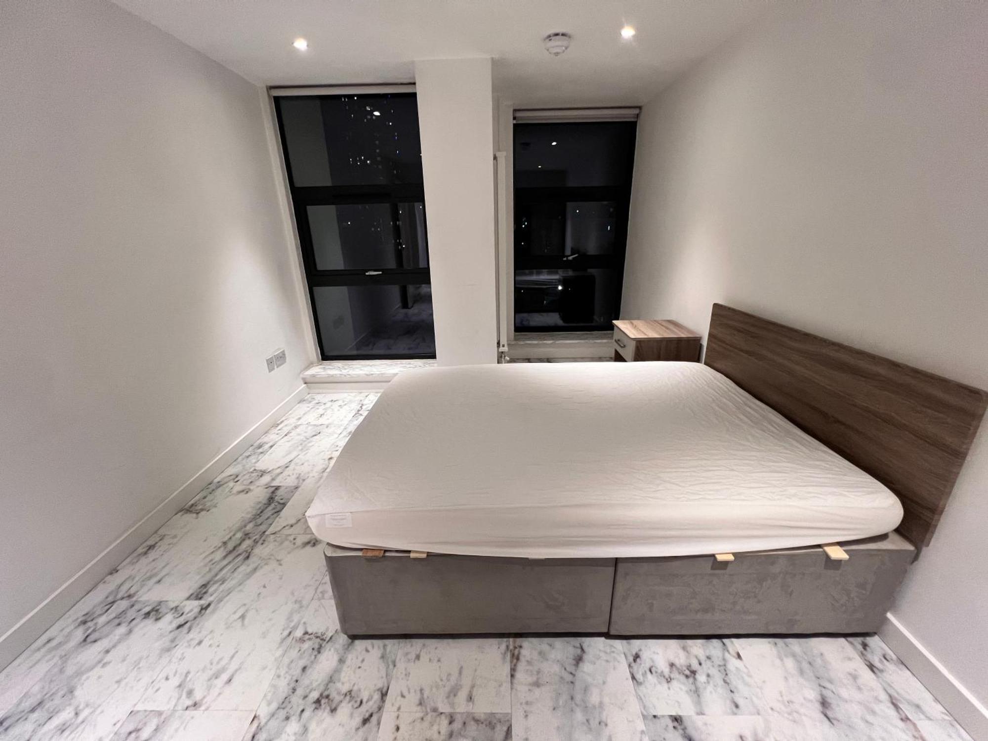 Deluxe Entire With 2x Bedrooms, 2x Bathrooms And A Big Living In The Olympic Park And Westfield At Stratford Appart hôtel *