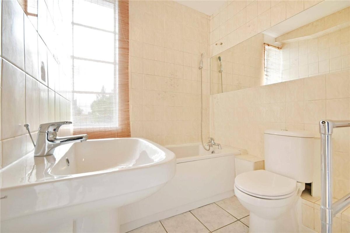 Elegant 1-Bed Flat, Sleeps 5, London Nw6 - 5 Mins To Jubilee, Bakerloo & Overground Lines Londres