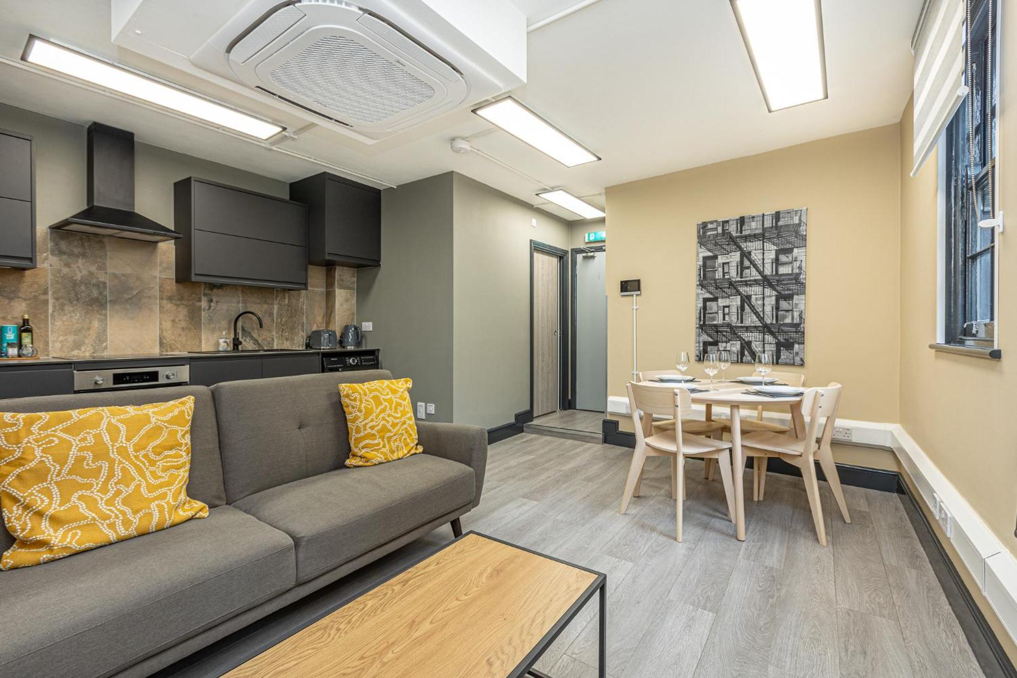 Charming 1br Flats In The Heart Of Of