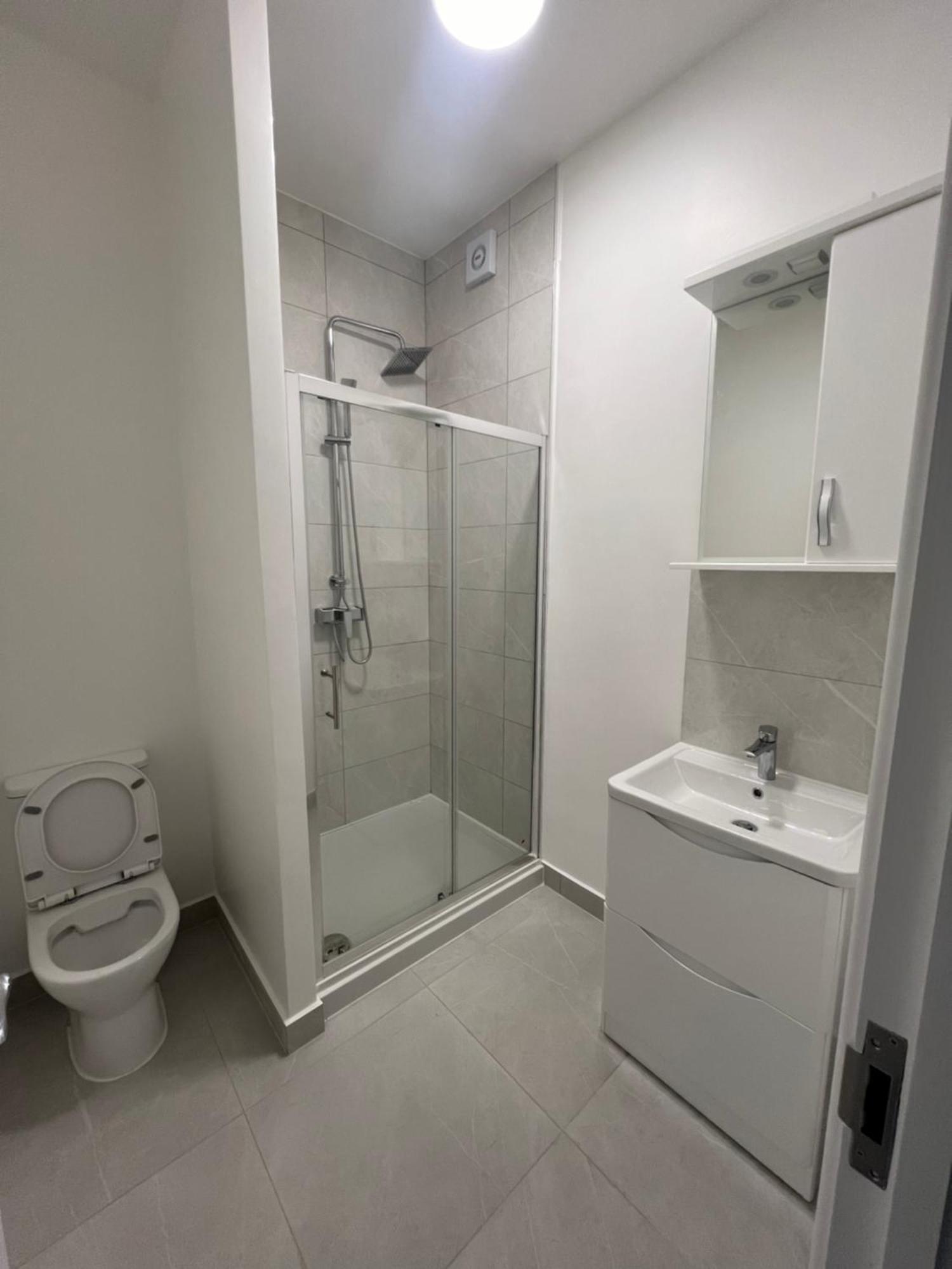 Homes Apartment *