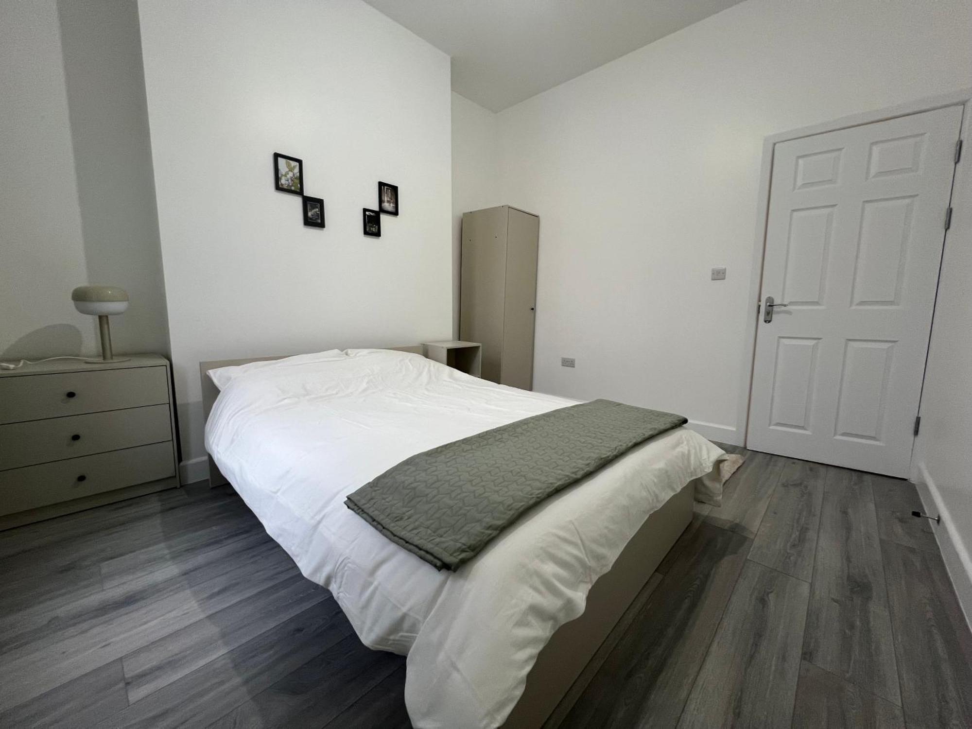 Apartment Homes *