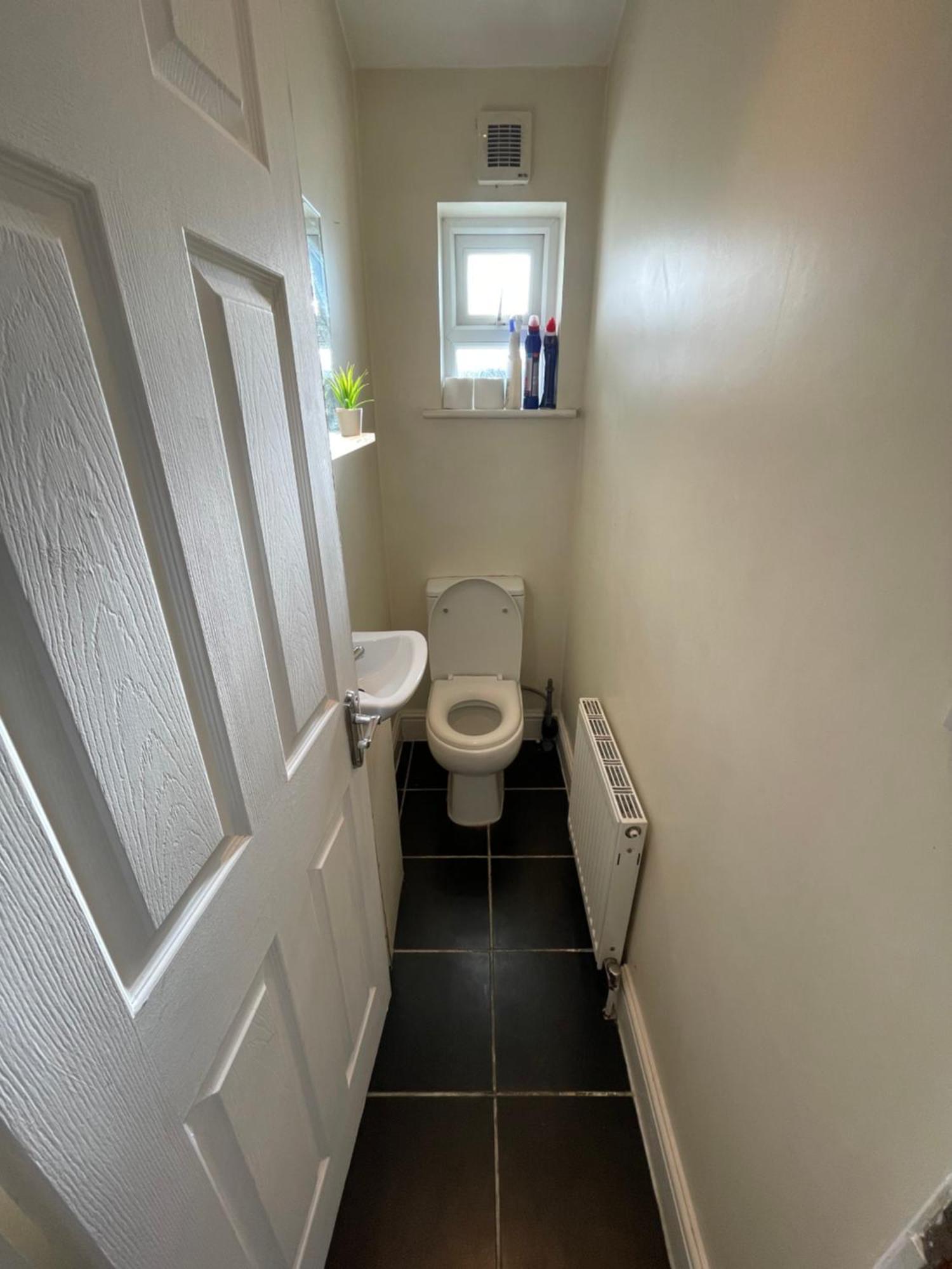 Apartamento Lovely 3-bed 20 Minutes To *