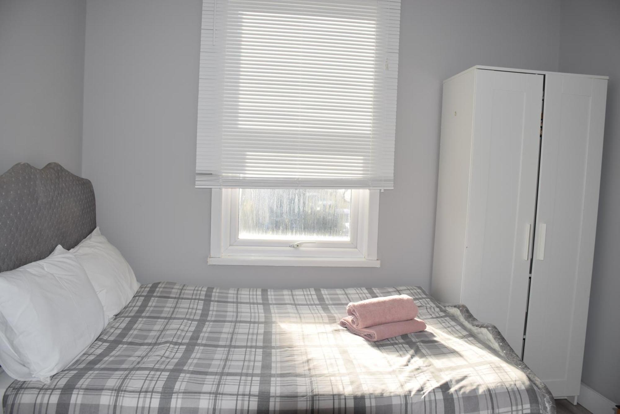 Hébergement de vacances Chandos - 4 Bedroom House - 20 Mins To Centre *