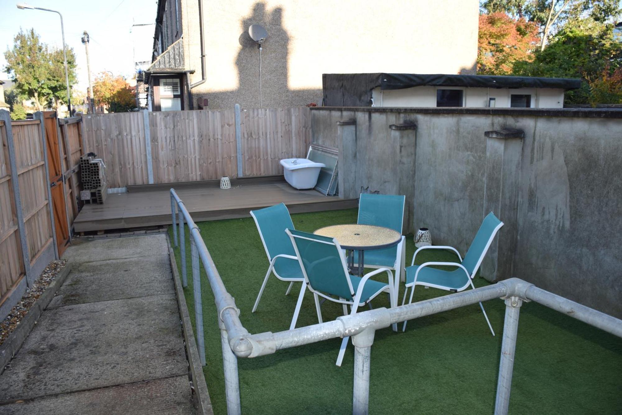 Chandos - 4 Bedroom House - 20 Mins To Centre * Londres