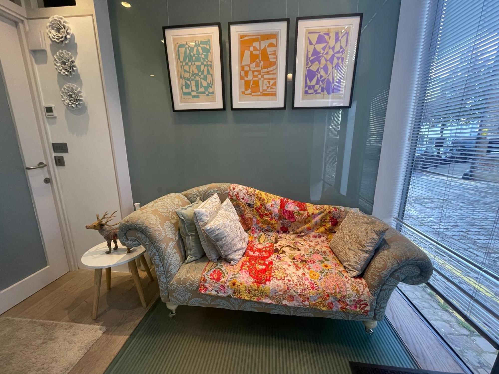Modern Self-contained Ground And Basement Londres